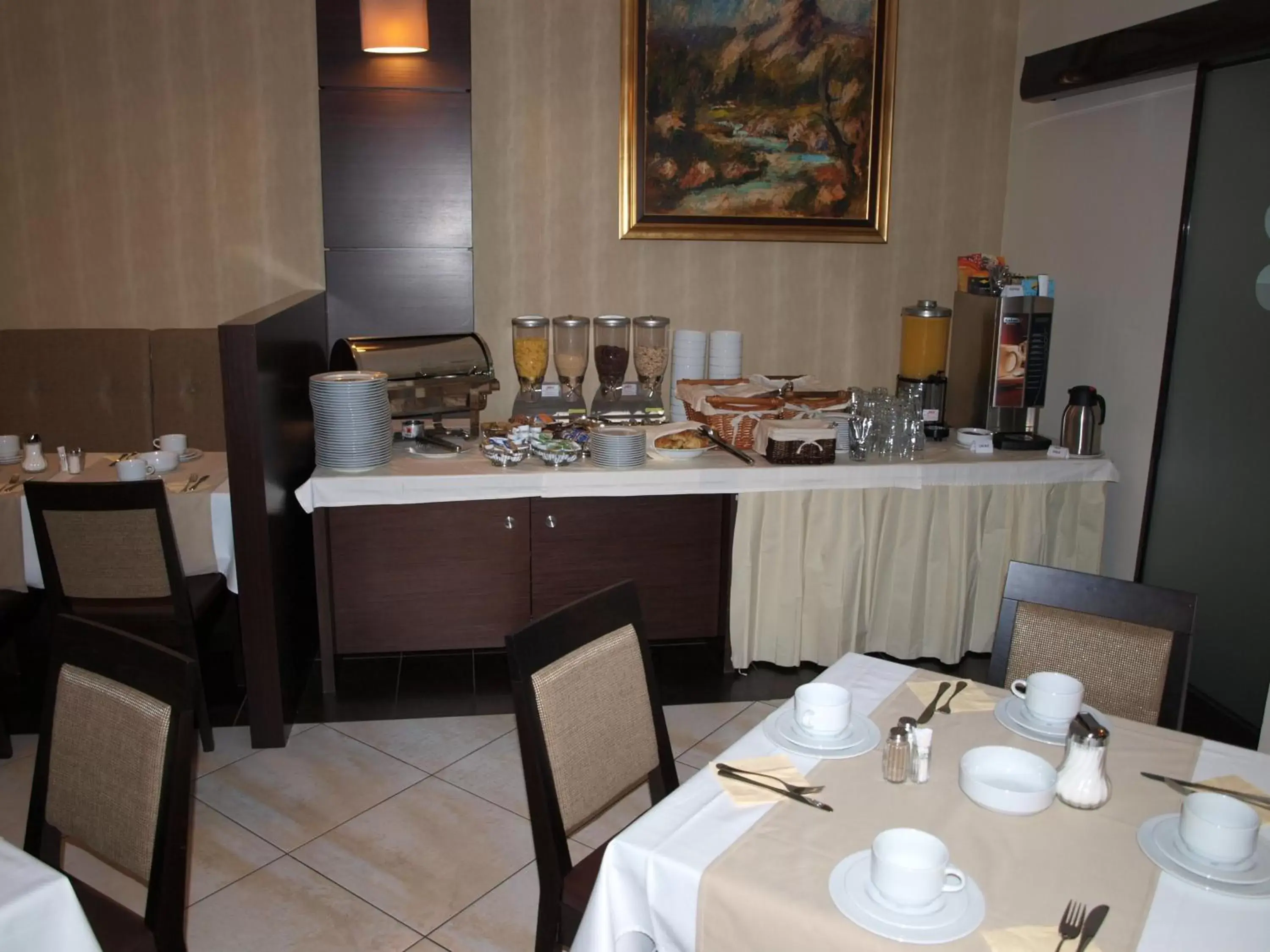 Food and drinks, Restaurant/Places to Eat in Hotel Mangart