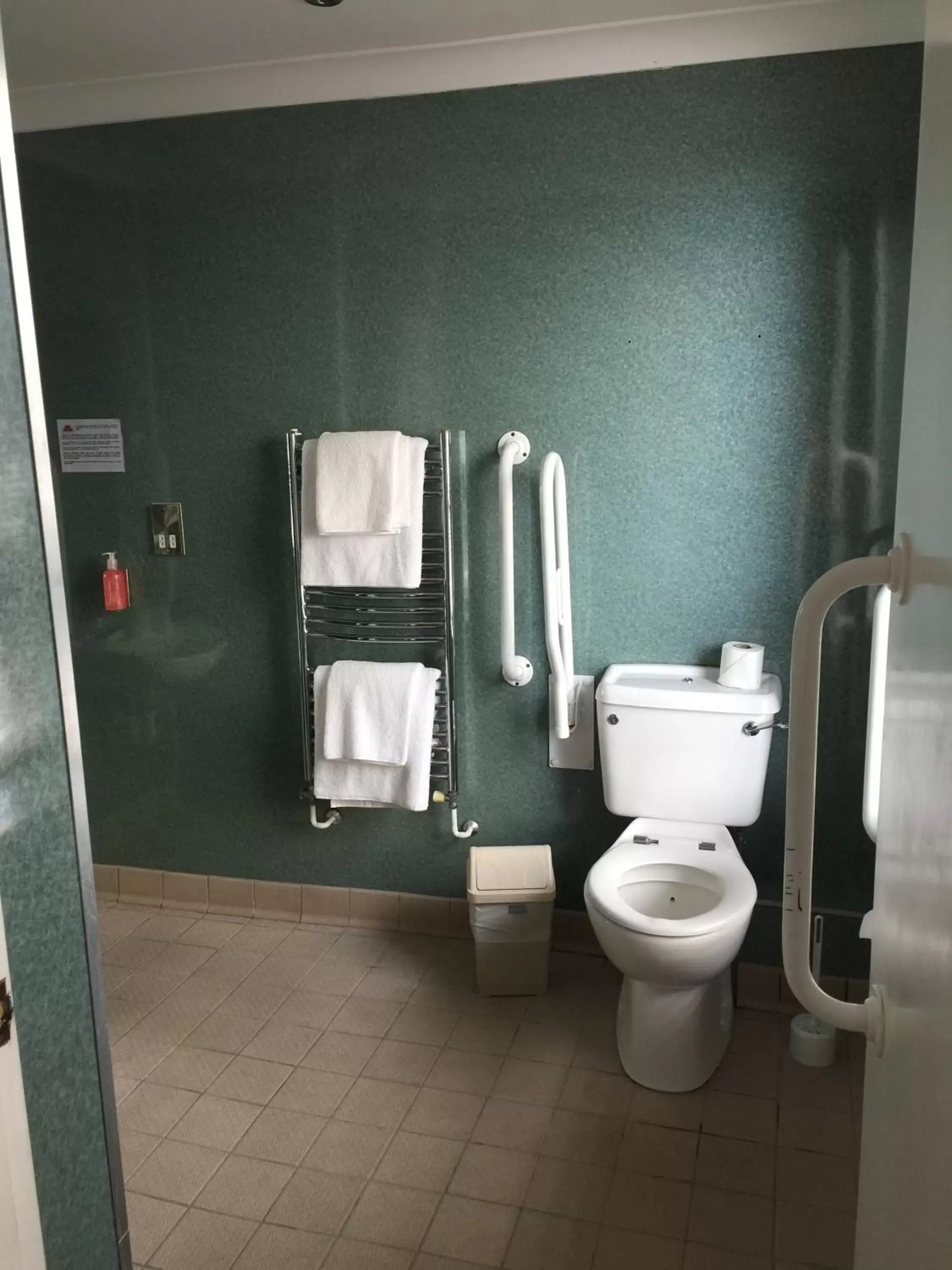 Bathroom in Hotel Celebrity