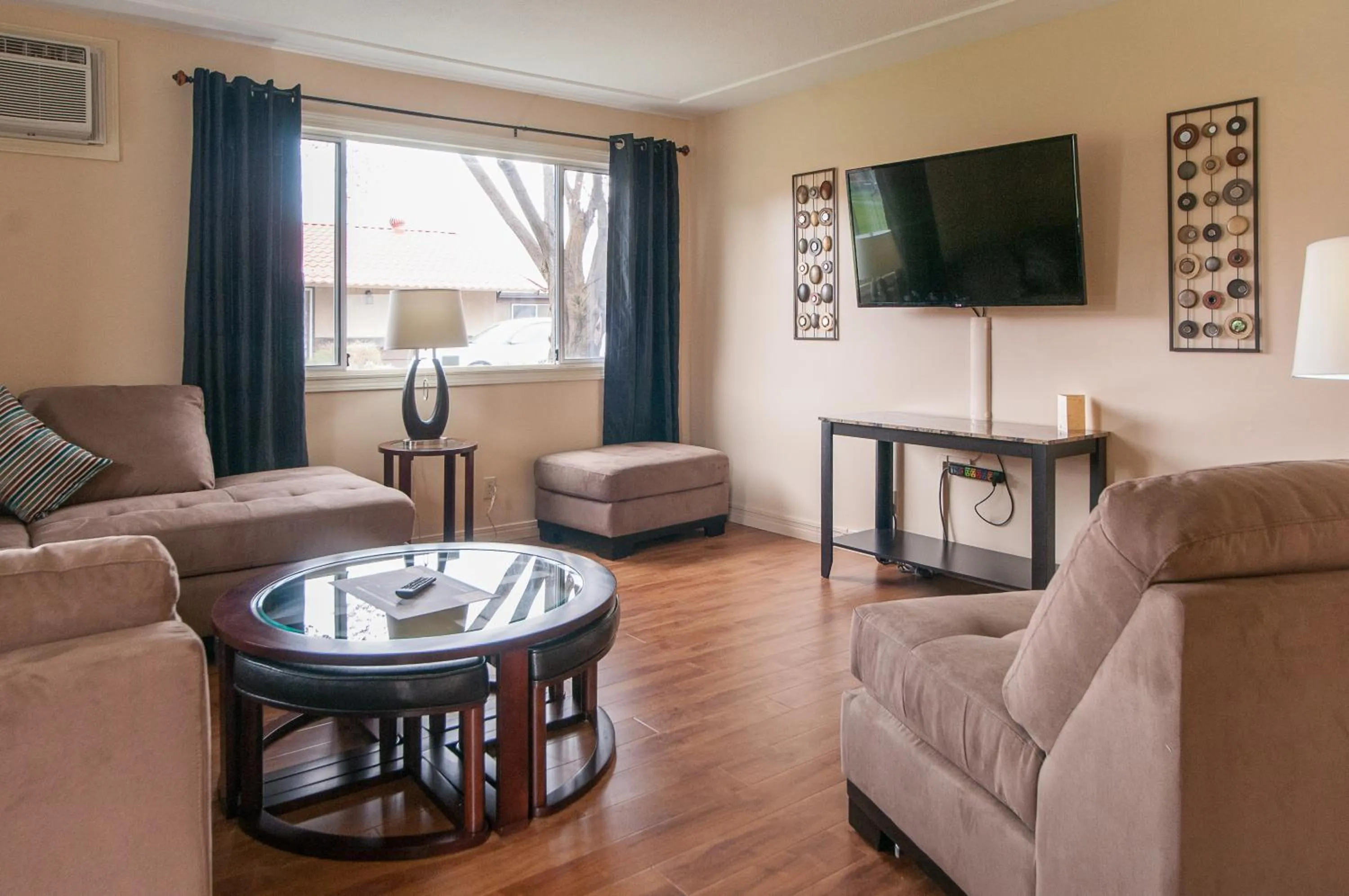 TV and multimedia in Okanagan Seasons Resort