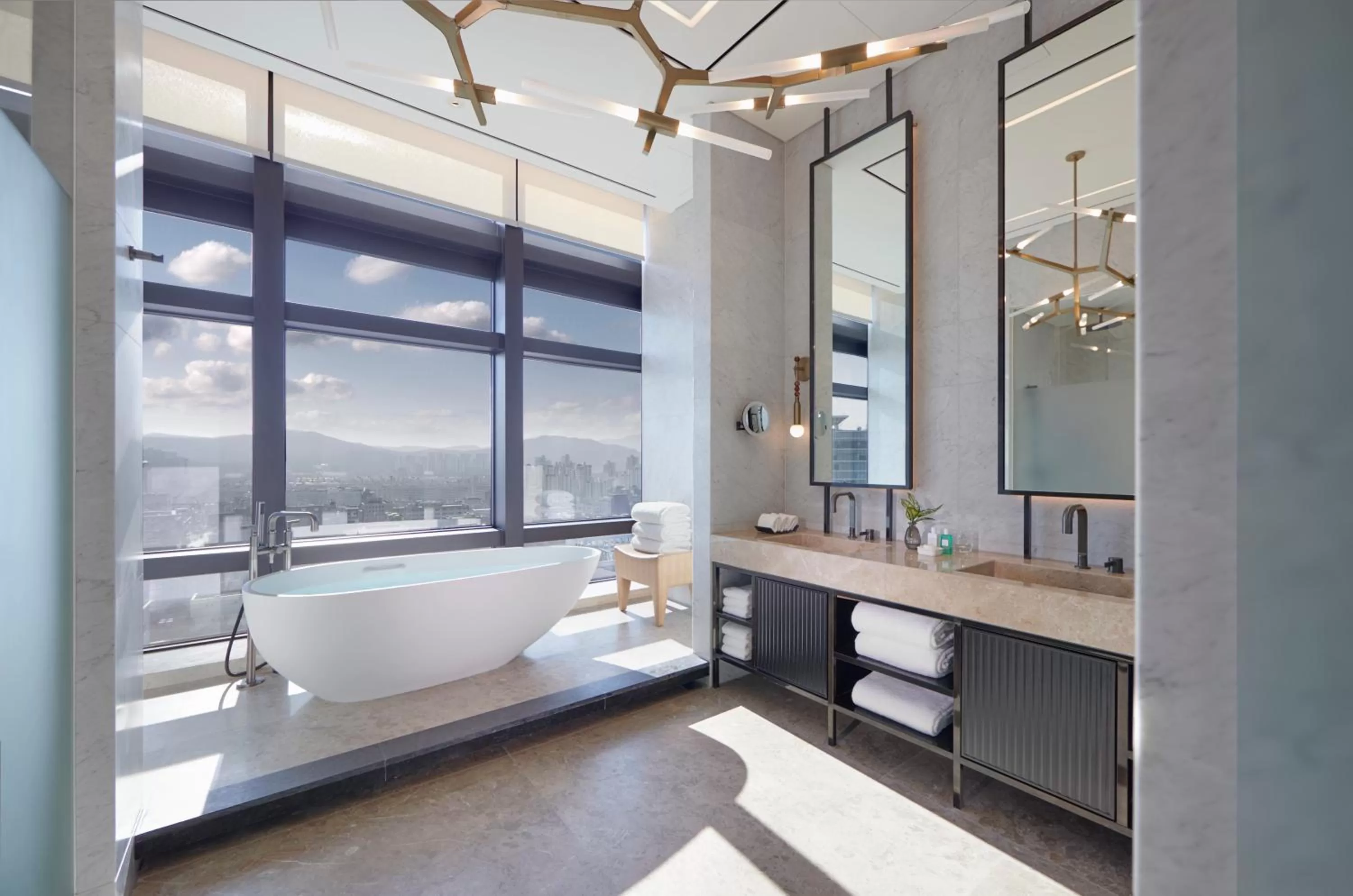 Bathroom, Bed in Grand InterContinental Seoul Parnas by IHG