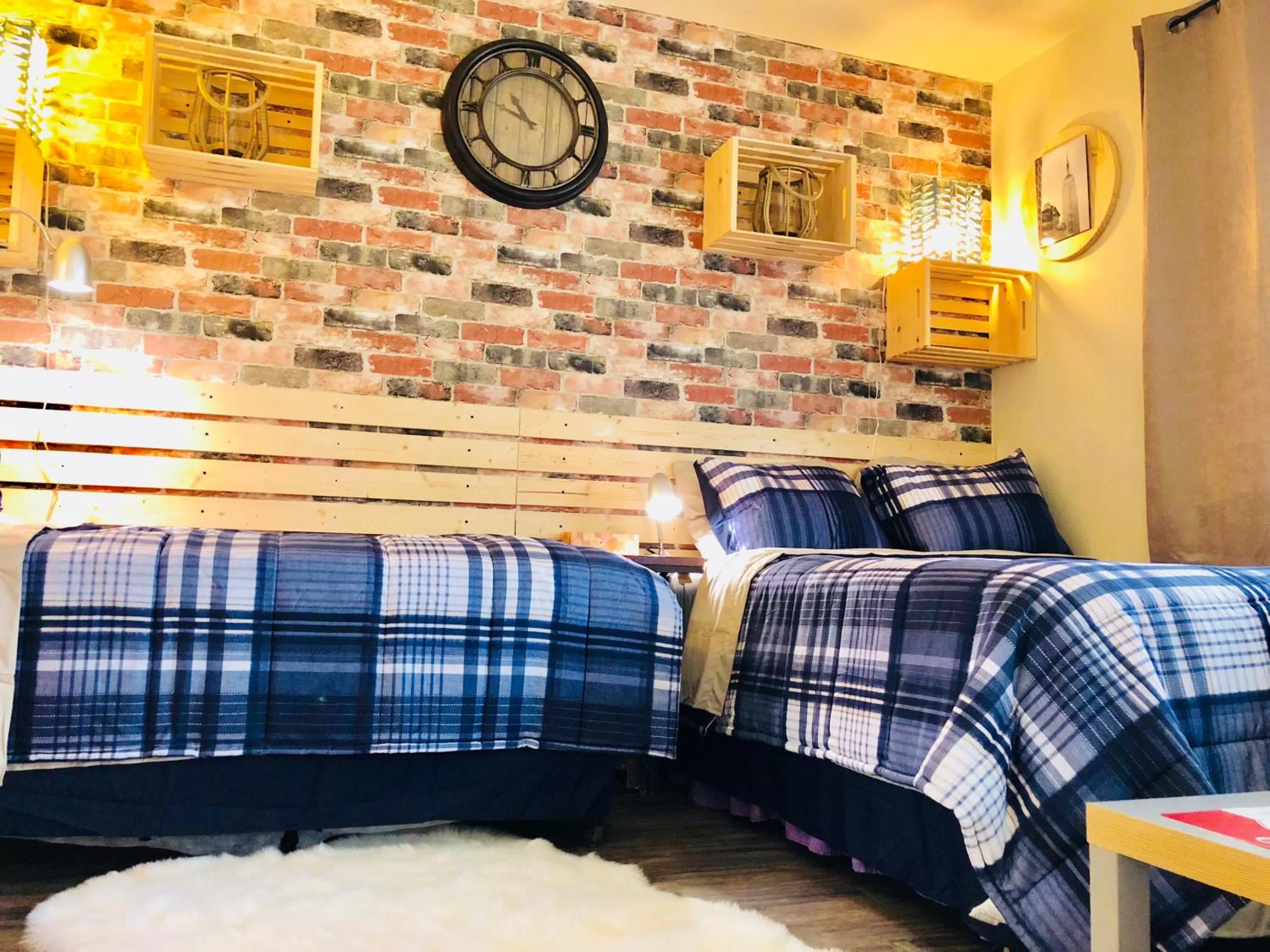 Bed in Hollywood Light Haven Lodge