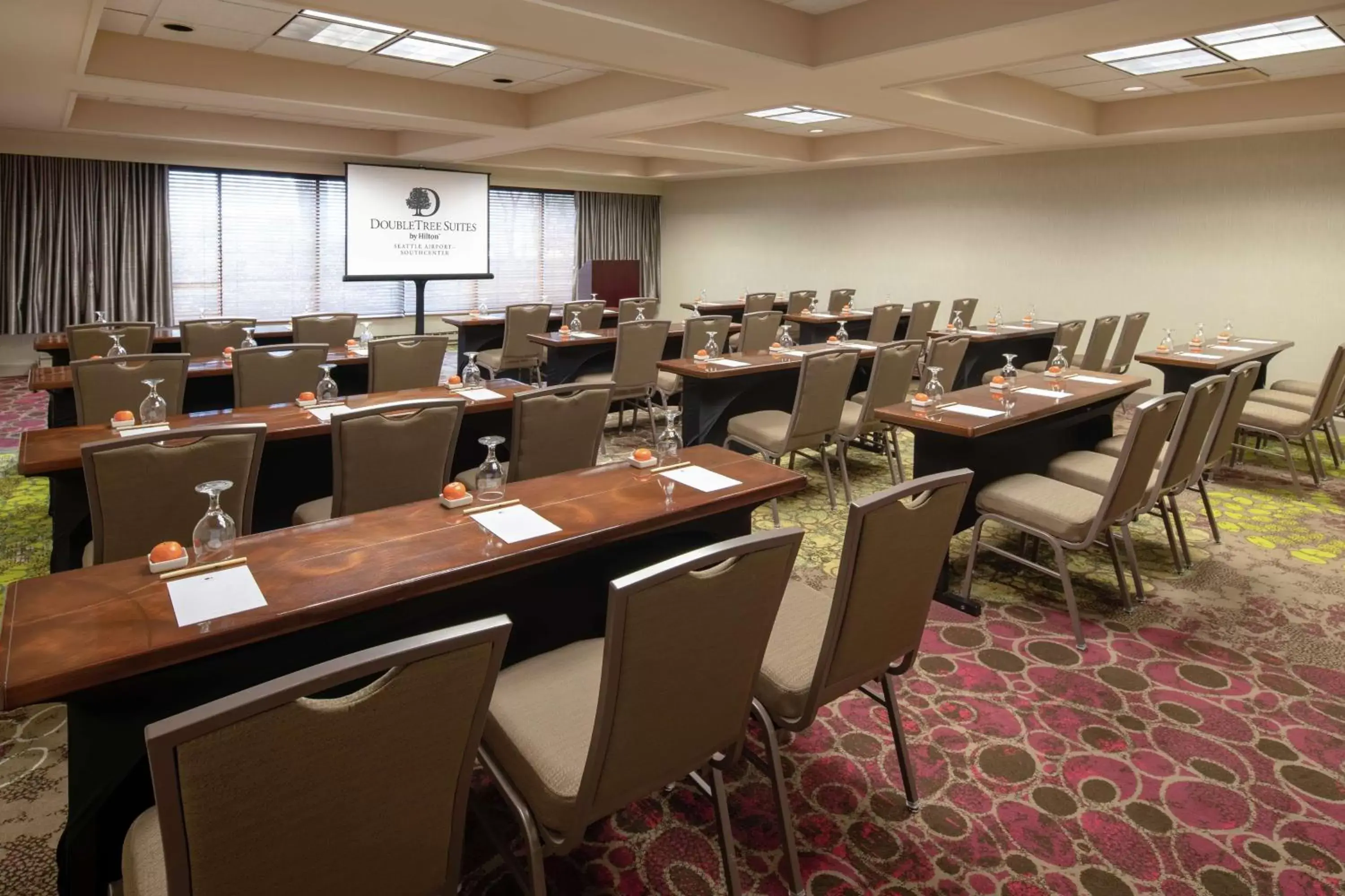 Meeting/conference room in DoubleTree Suites by Hilton Seattle Airport/Southcenter