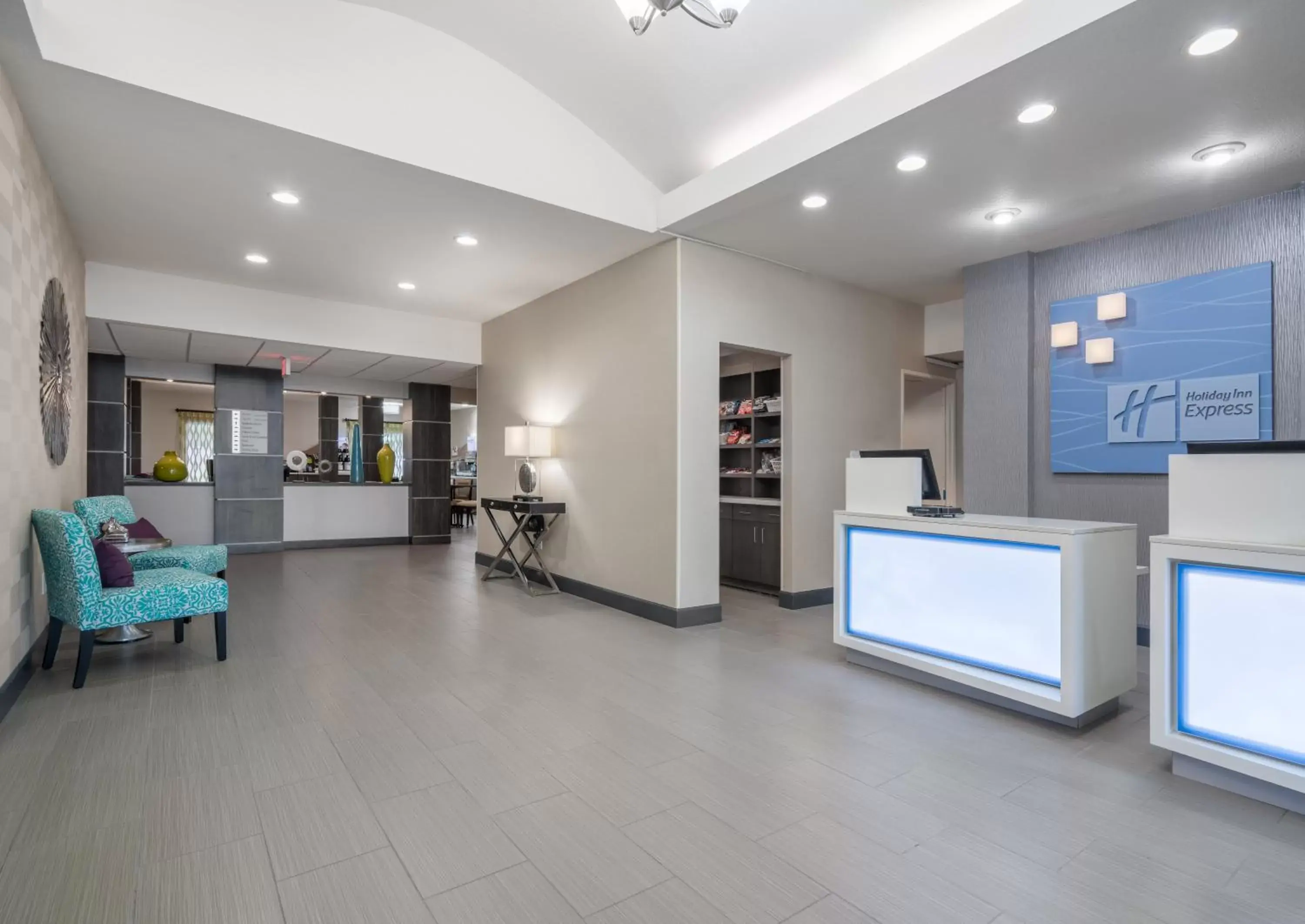 Property building, Lobby/Reception in Holiday Inn Express Hotel & Suites Ames, an IHG Hotel