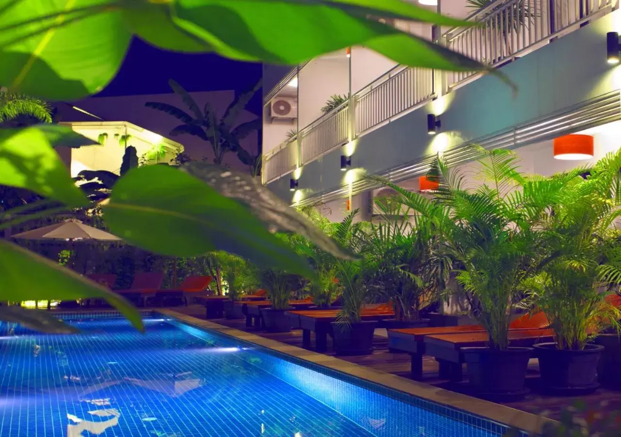 Swimming Pool in Ladear Privilege Rooms