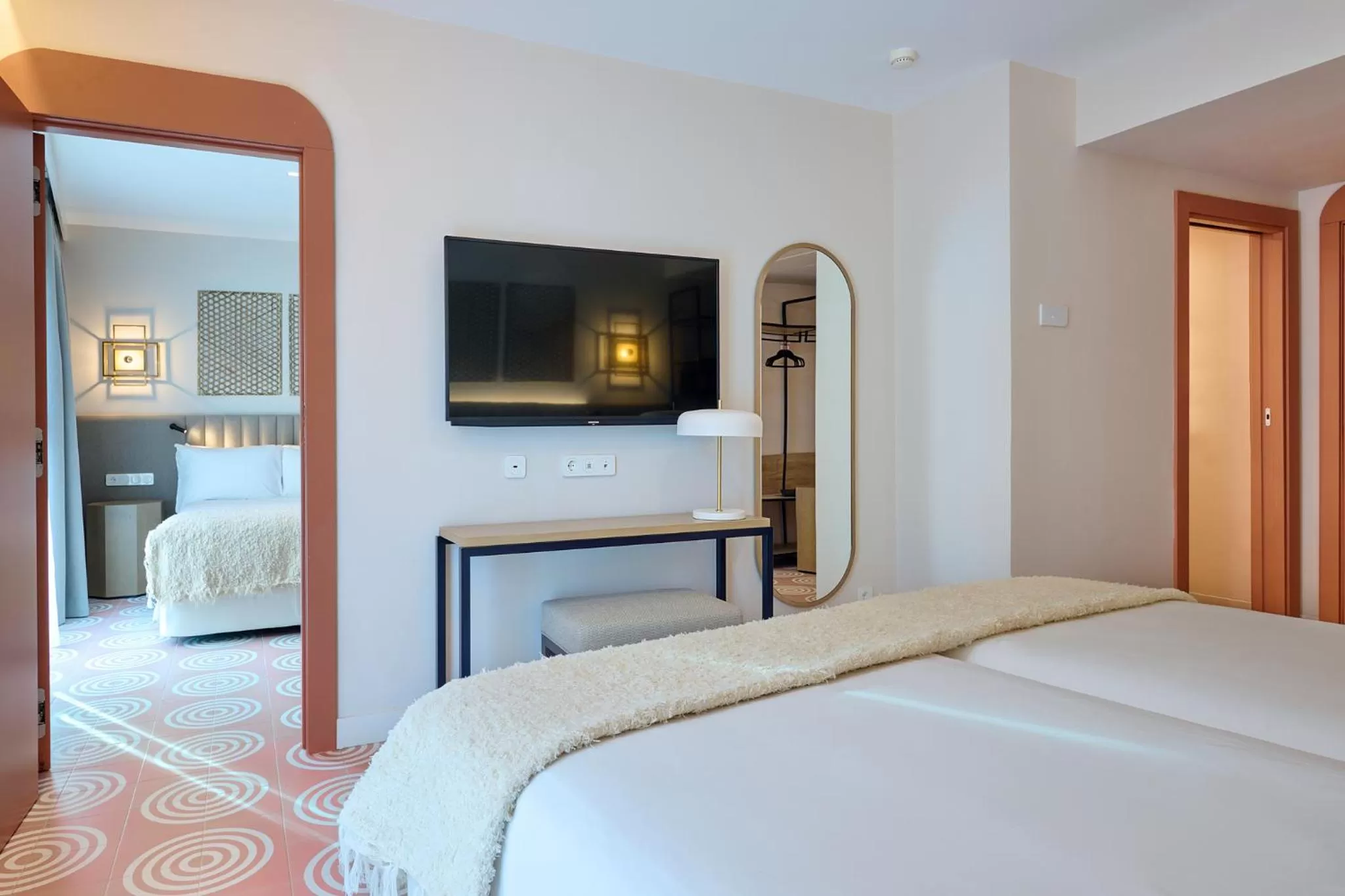 Photo of the whole room, Bed in Boutique Hotel Luna Granada Centro