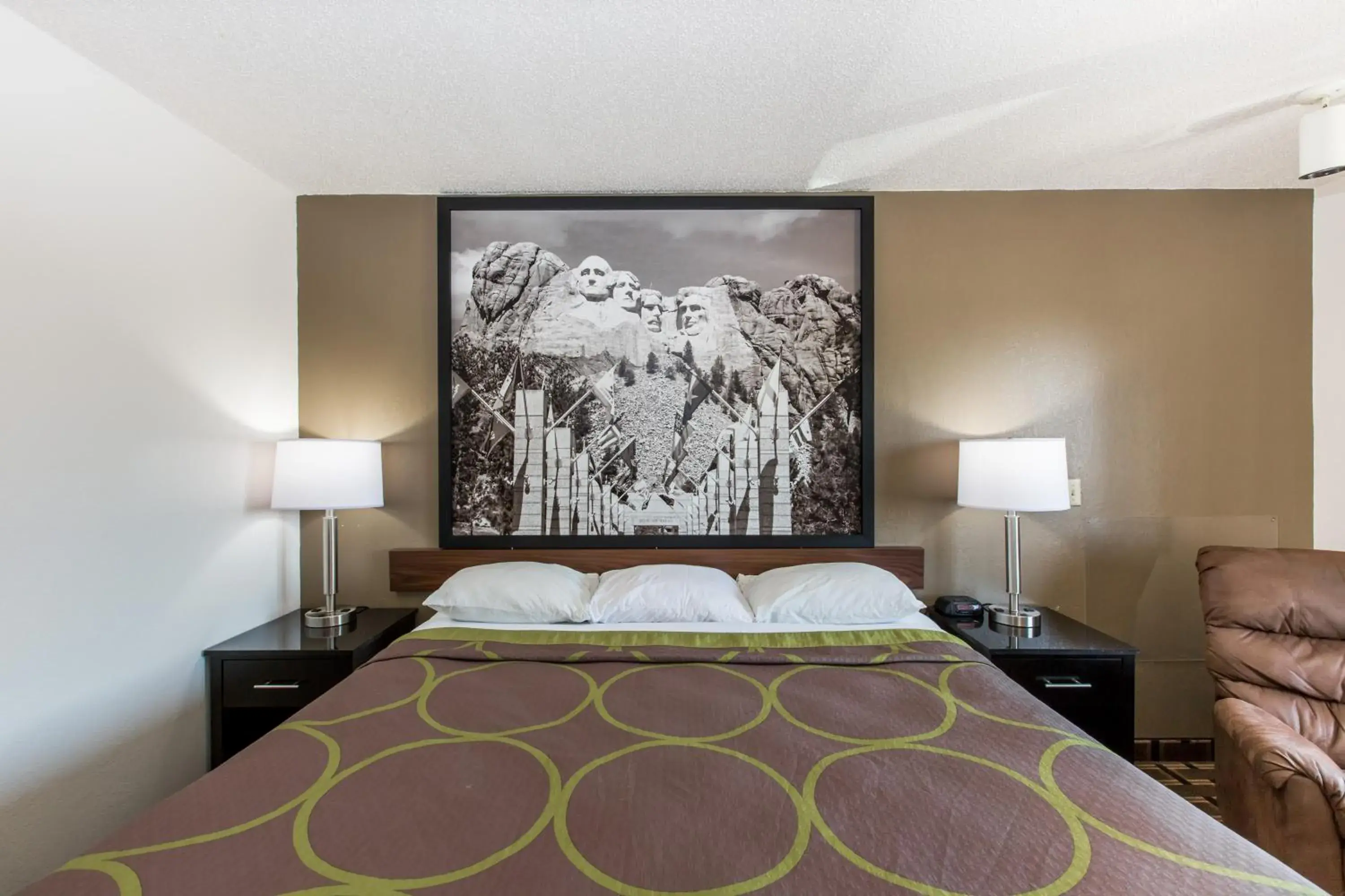 Photo of the whole room, Bed in Super 8 by Wyndham Wayne Photo of the whole room, Bed in Super 8 by Wyndham Wayne