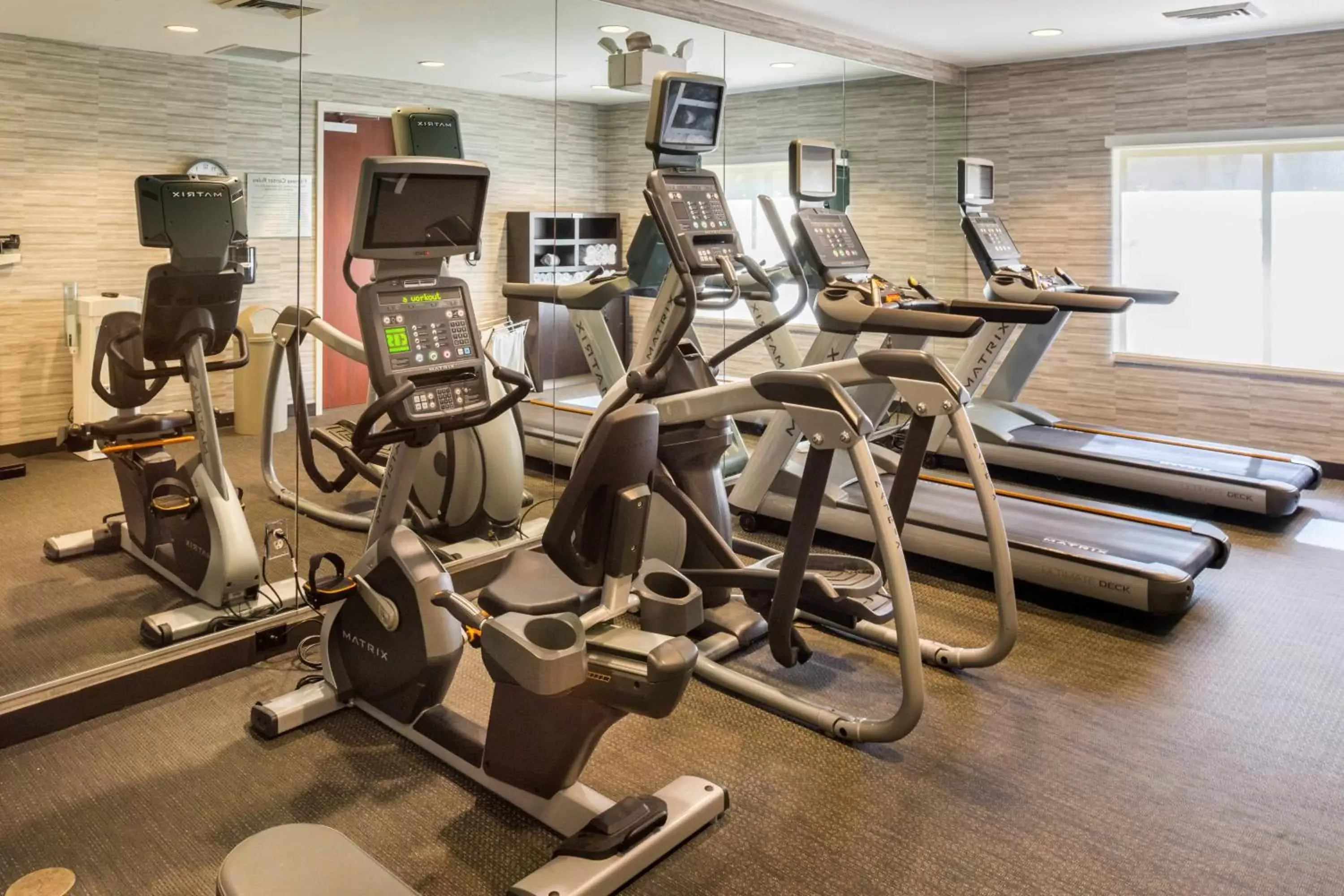 Fitness centre/facilities, Fitness Center/Facilities in Courtyard Thousand Oaks Ventura County