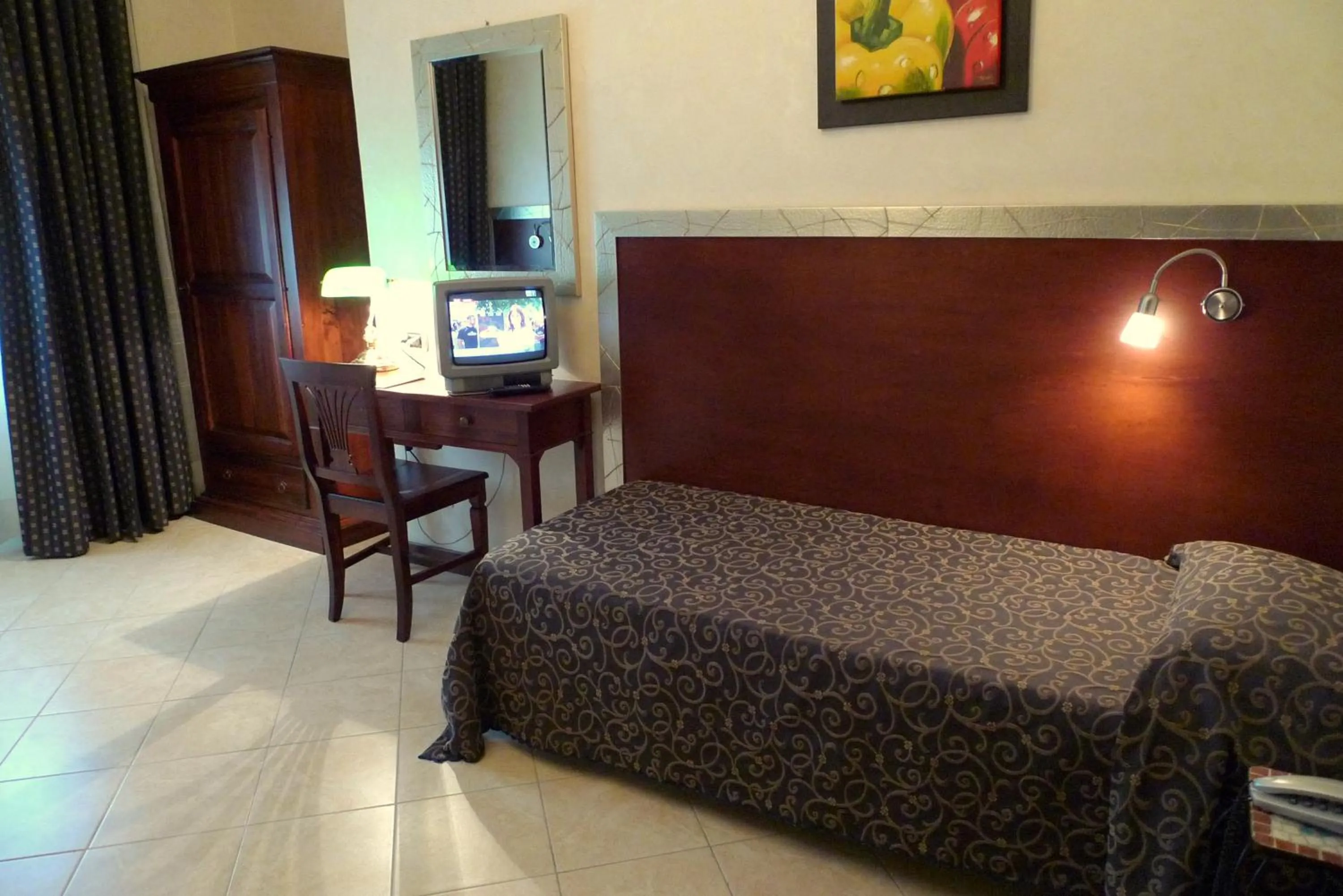 Photo of the whole room, Bed in Hotel La Pace - Experience