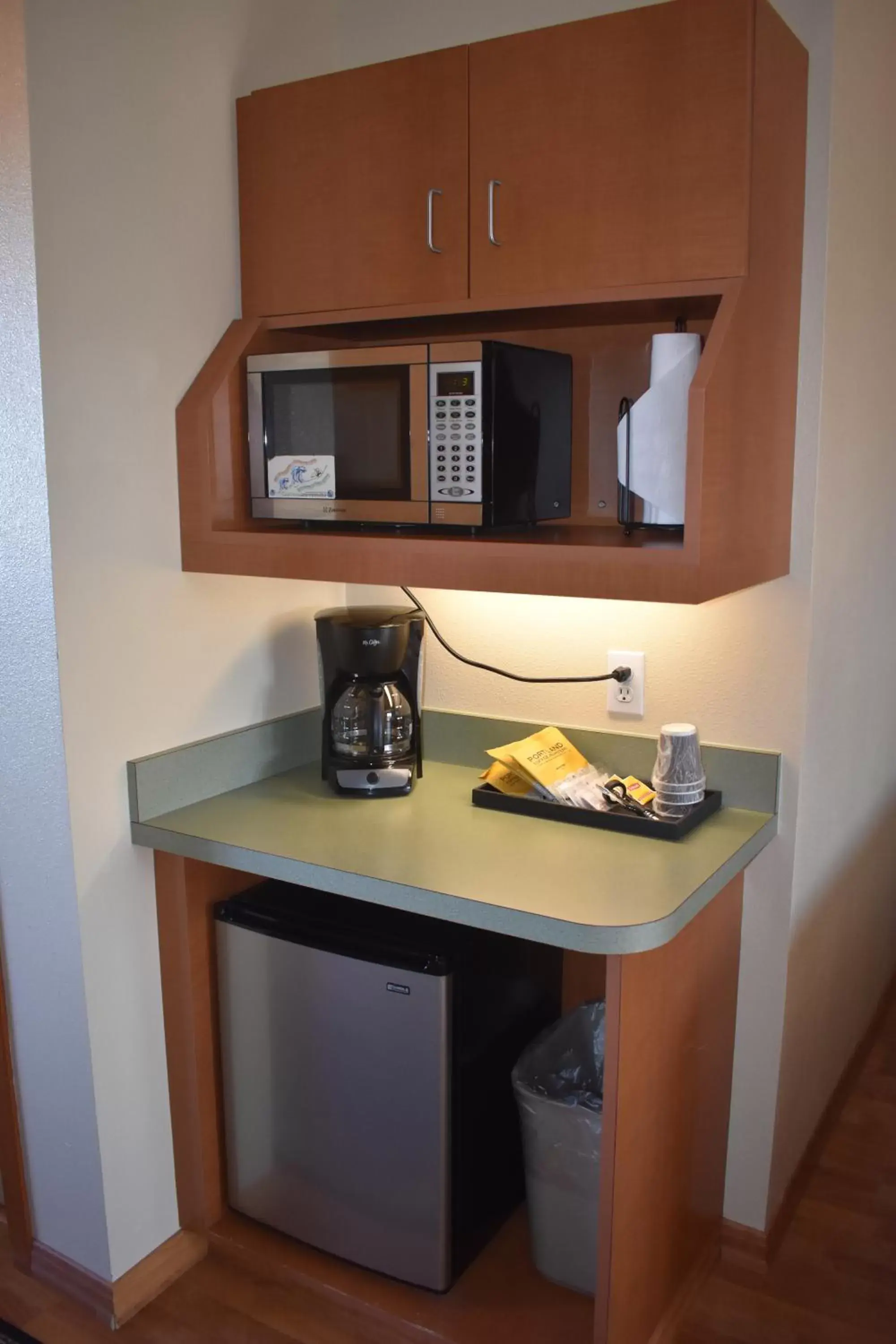 Kitchen or kitchenette, Kitchen/Kitchenette in Table Rock Motel