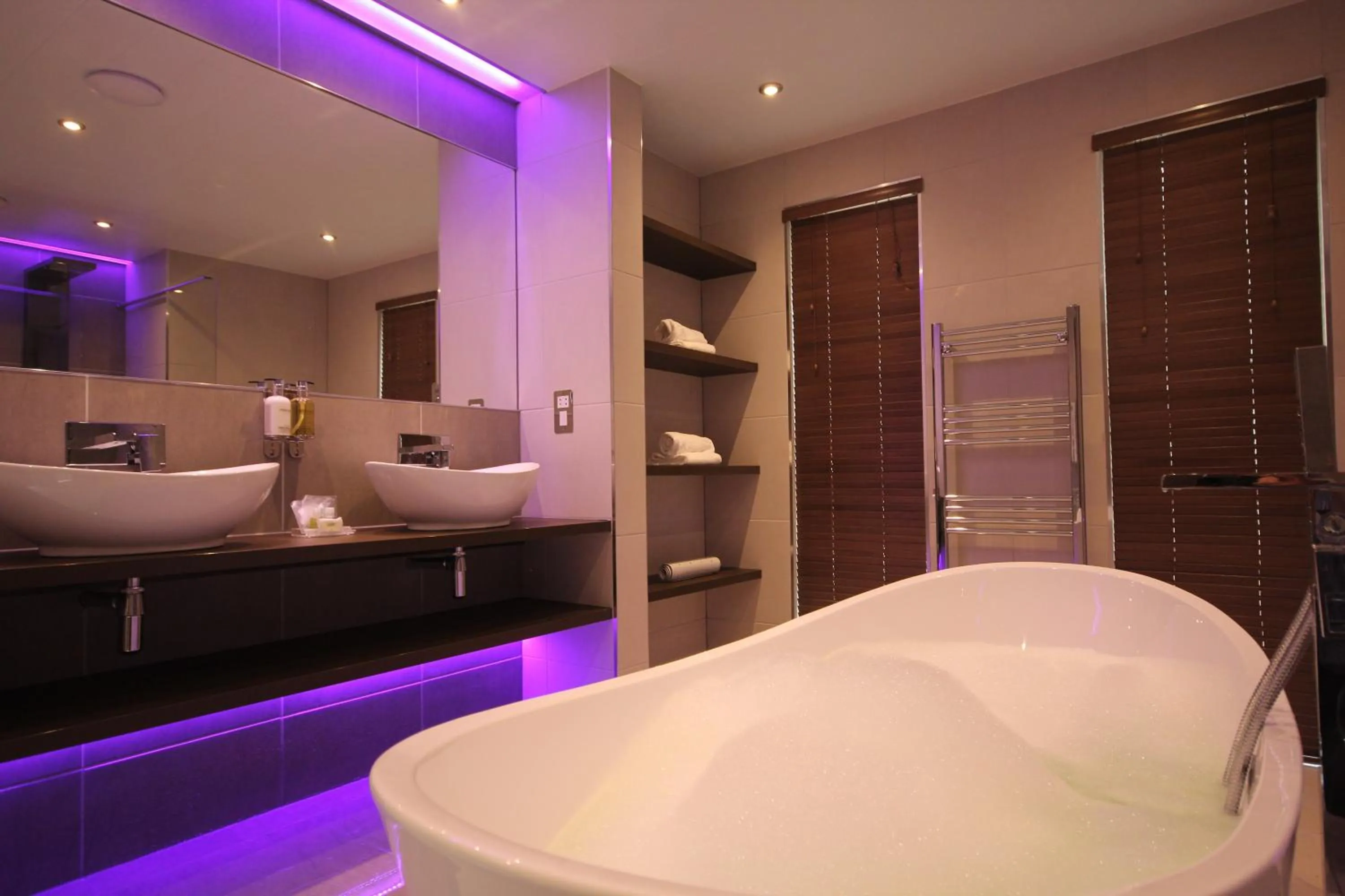 Bathroom in Aberdunant Hall