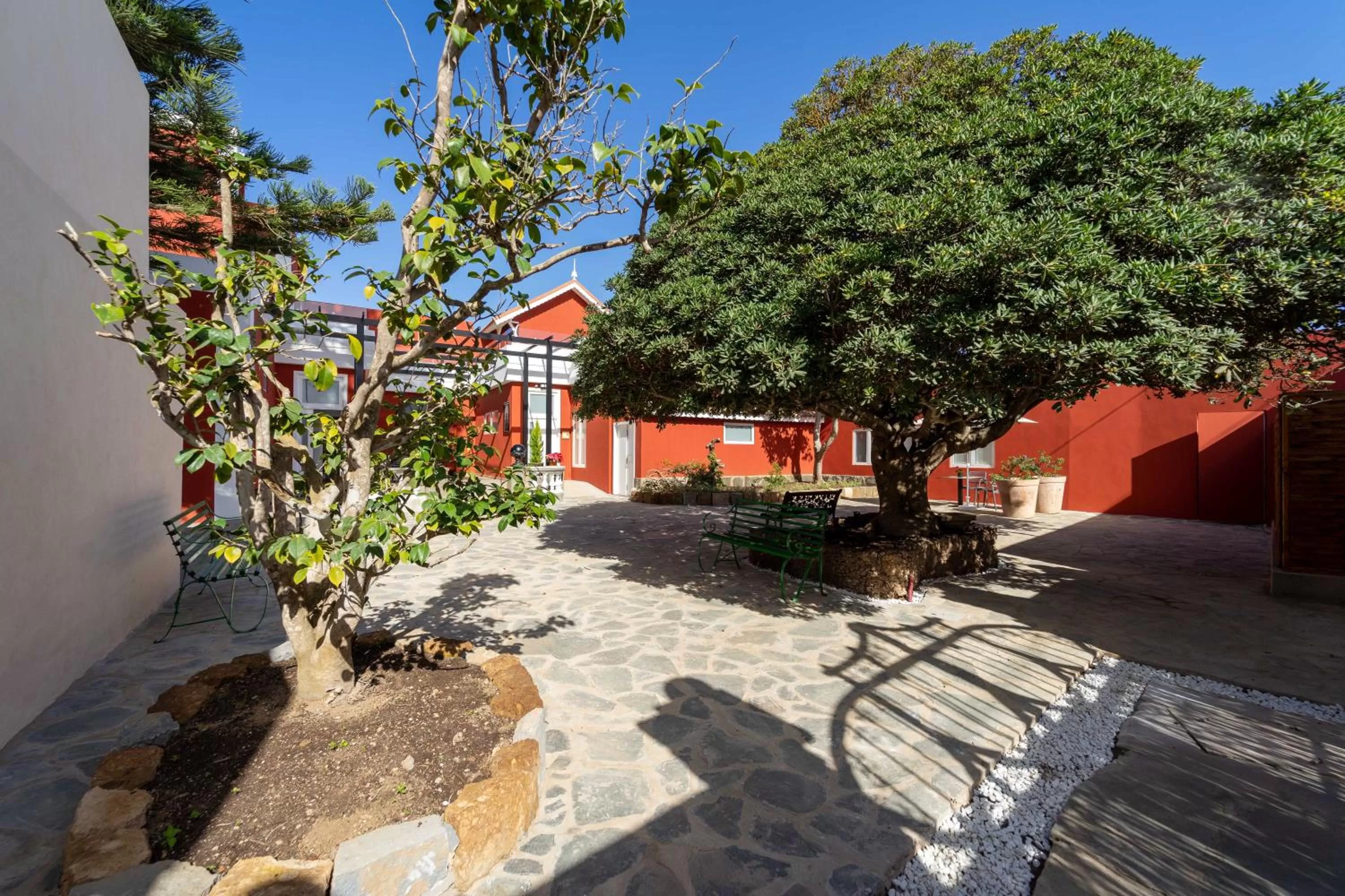 Patio in Albor Suites