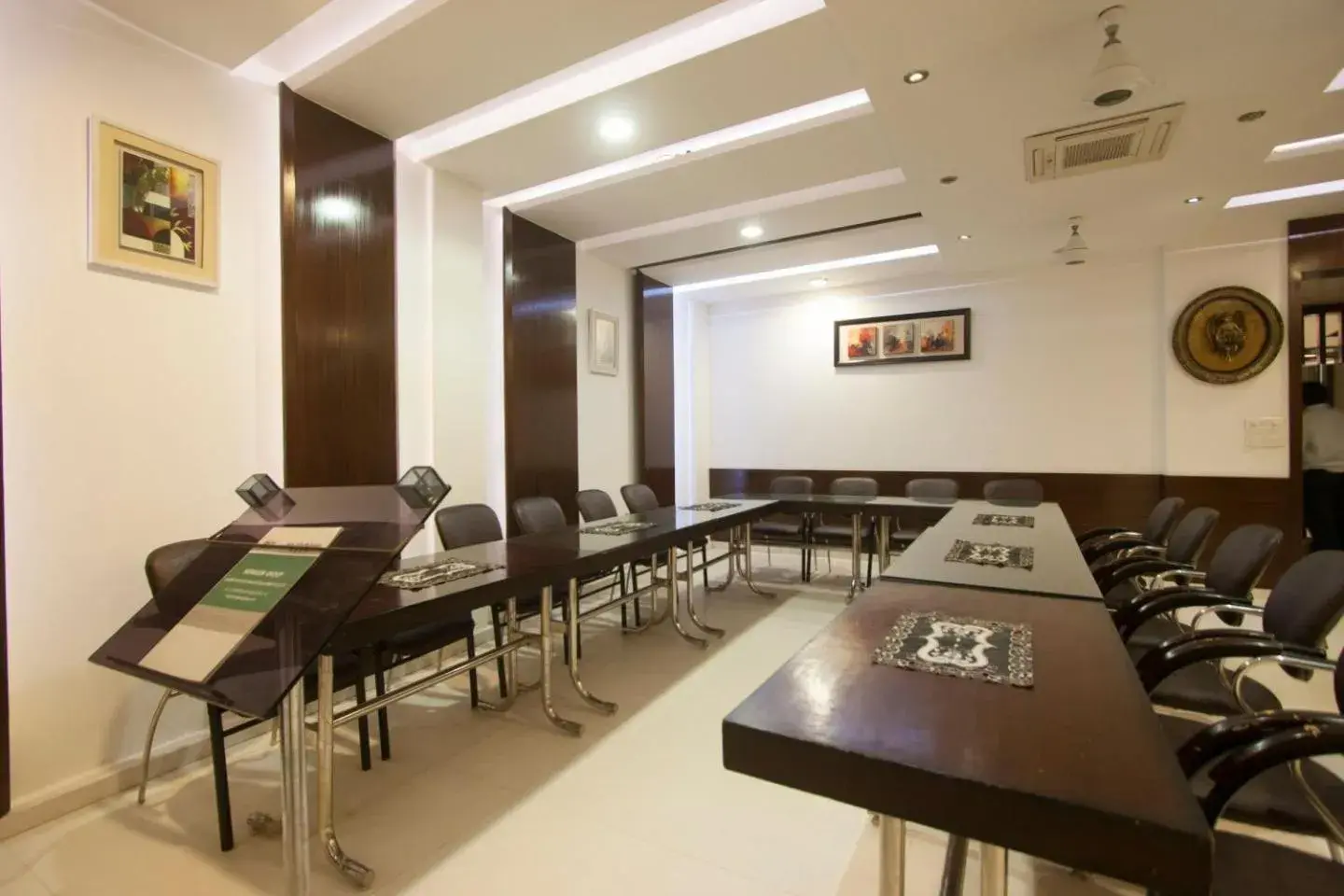 Meeting/conference room in Hotel Sun International