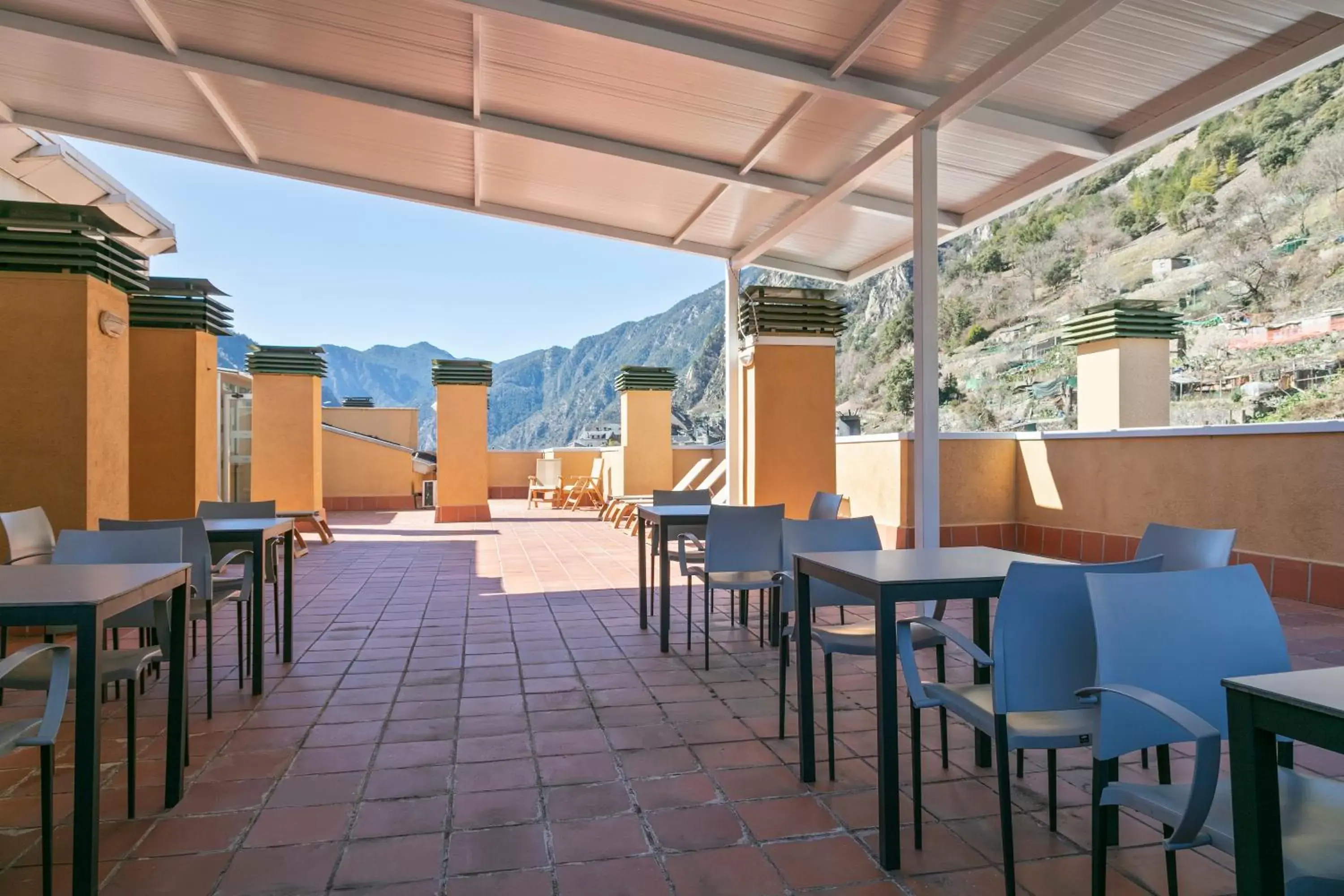 Natural landscape, Restaurant/Places to Eat in Hotel Best Andorra Center