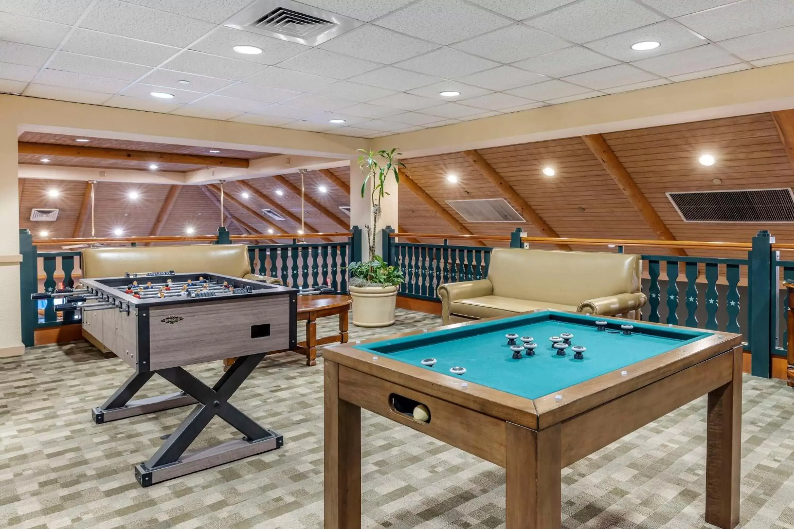 Sports, Billiards in Hilton Vacation Club Lake Tahoe Resort