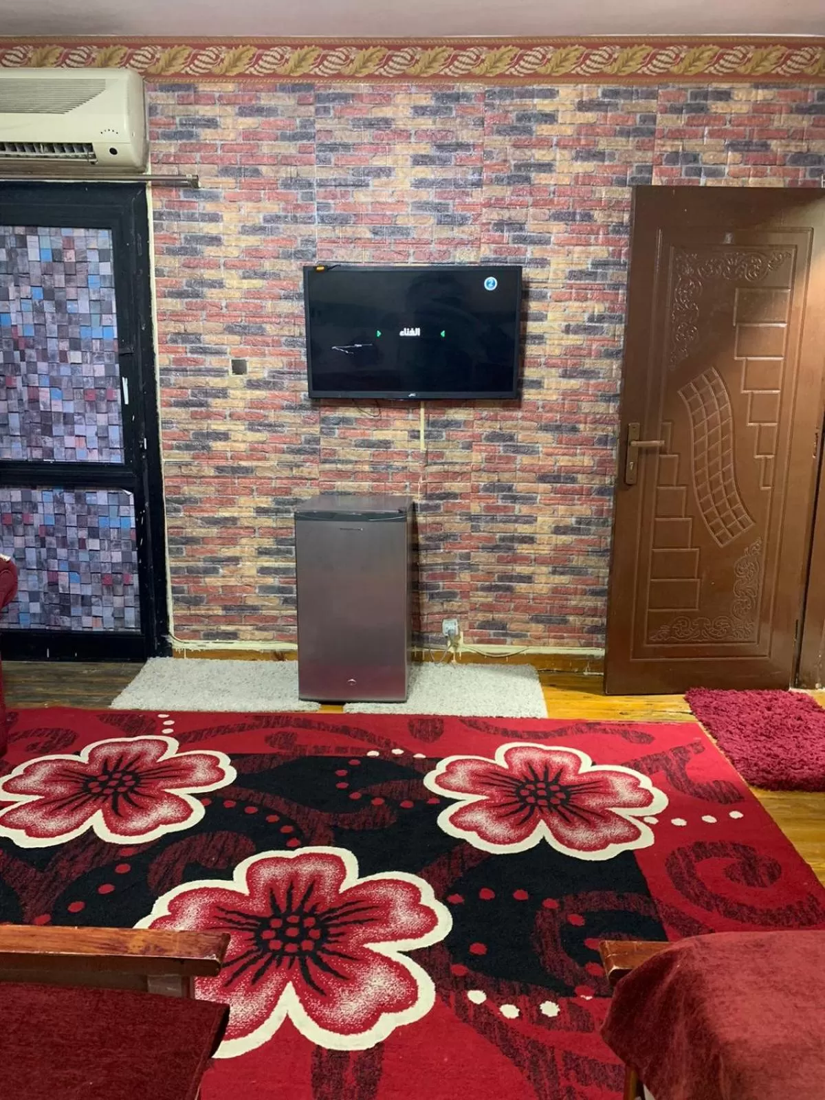 Photo of the whole room, TV/Entertainment Center in Nile Star Suites & Apartments