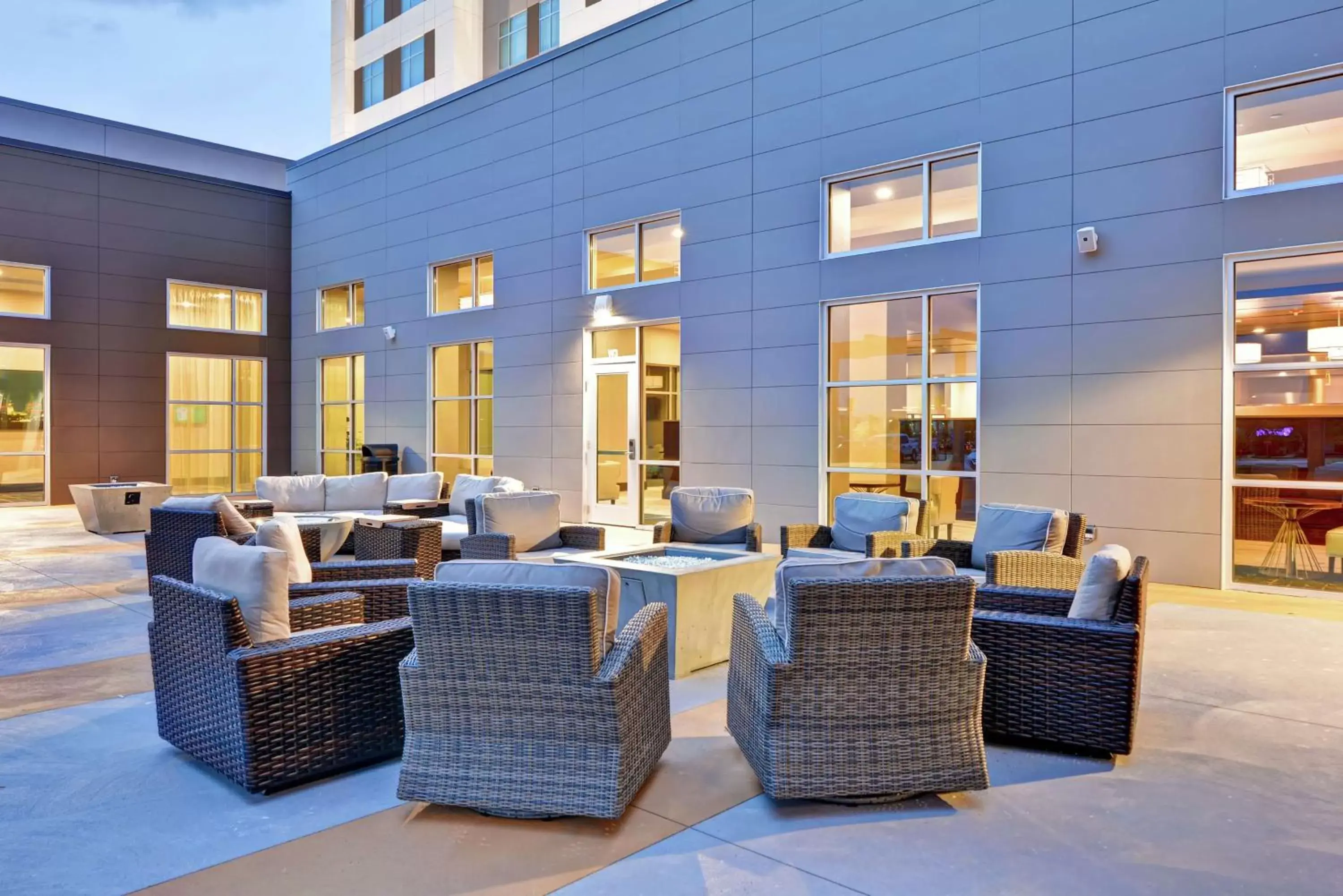 Patio in Embassy Suites By Hilton Plainfield Indianapolis Airport