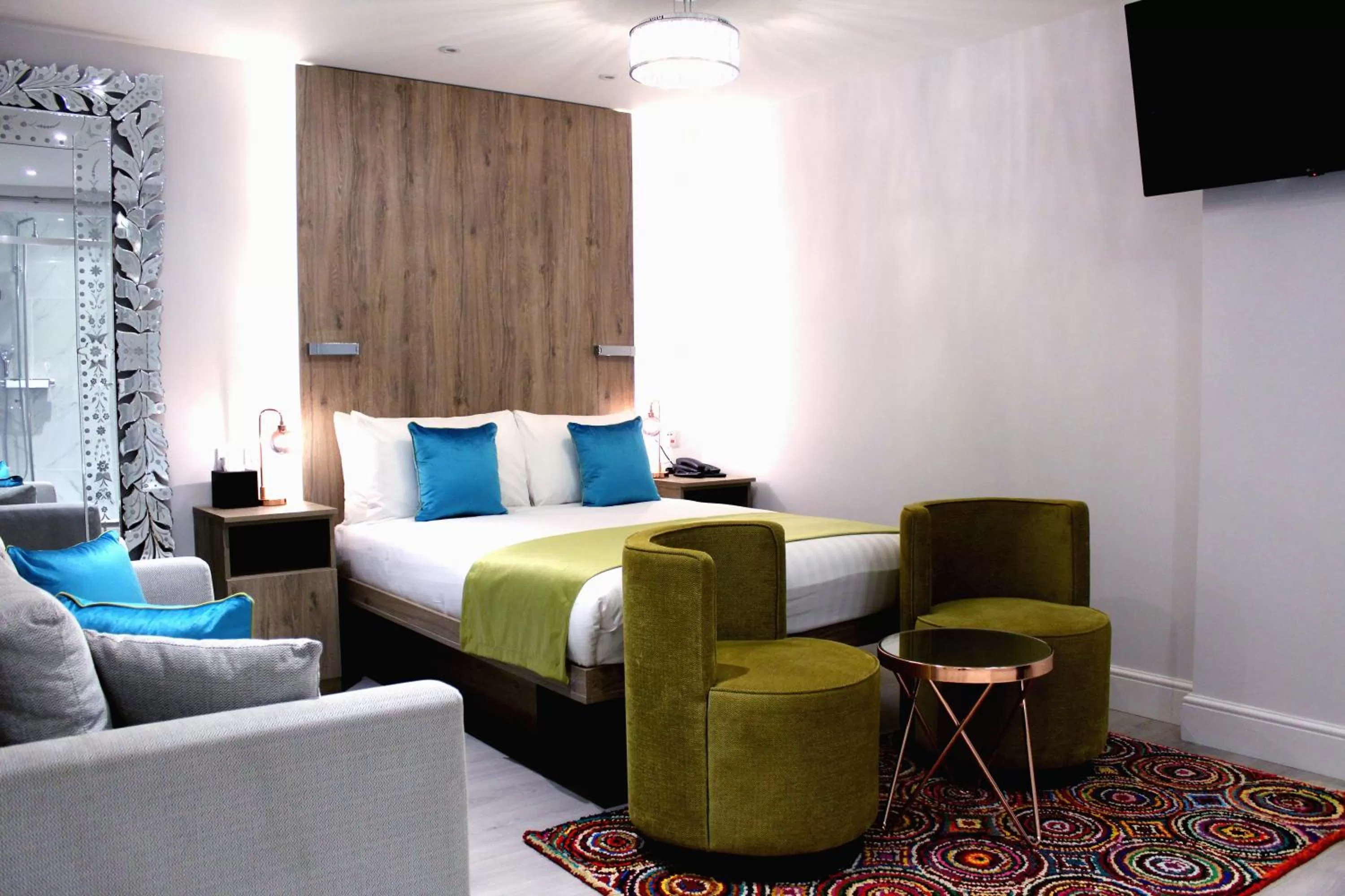 Bedroom in 1 Craven Hill Gardens