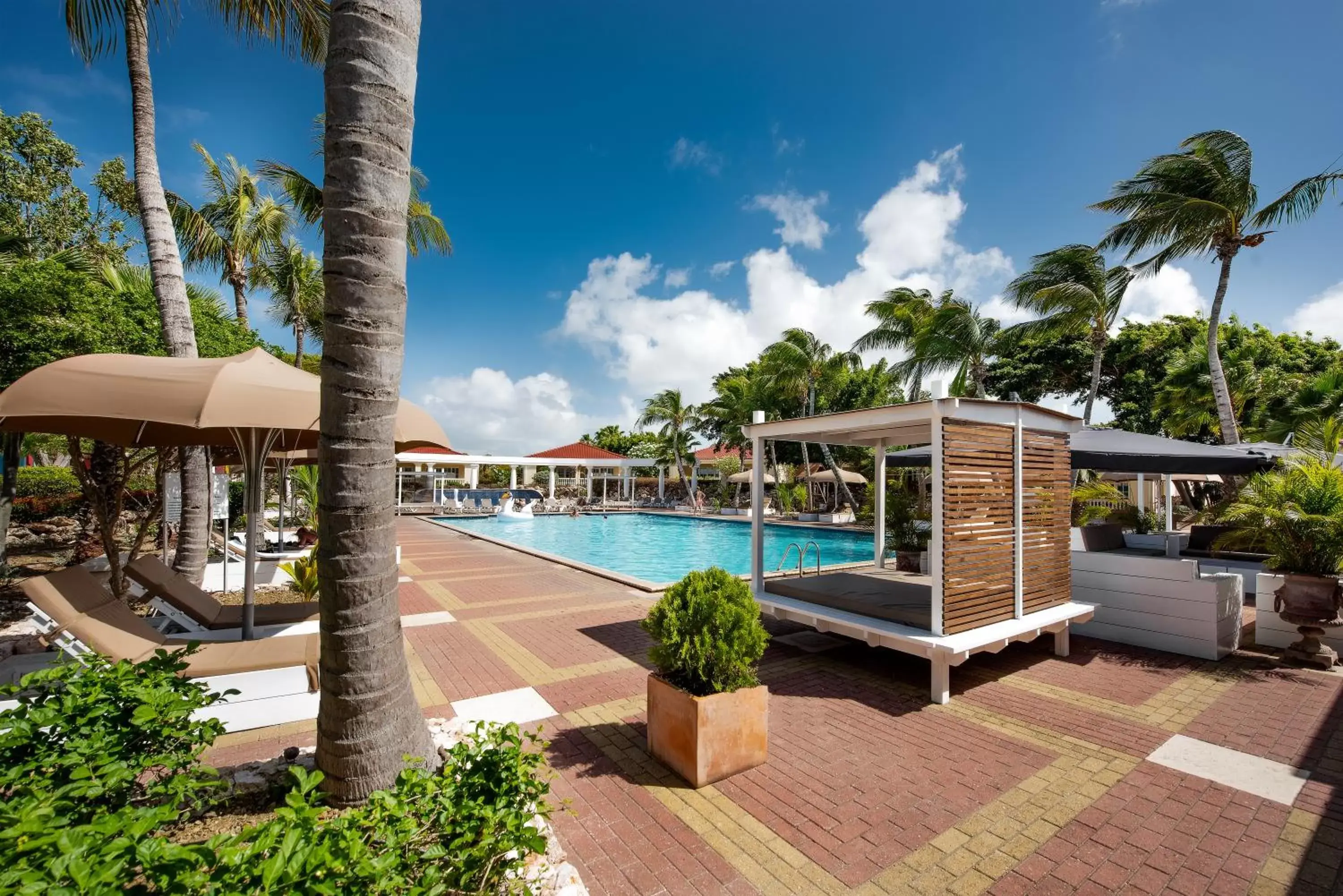 sunbed, Swimming Pool in Livingstone Jan Thiel Resort
