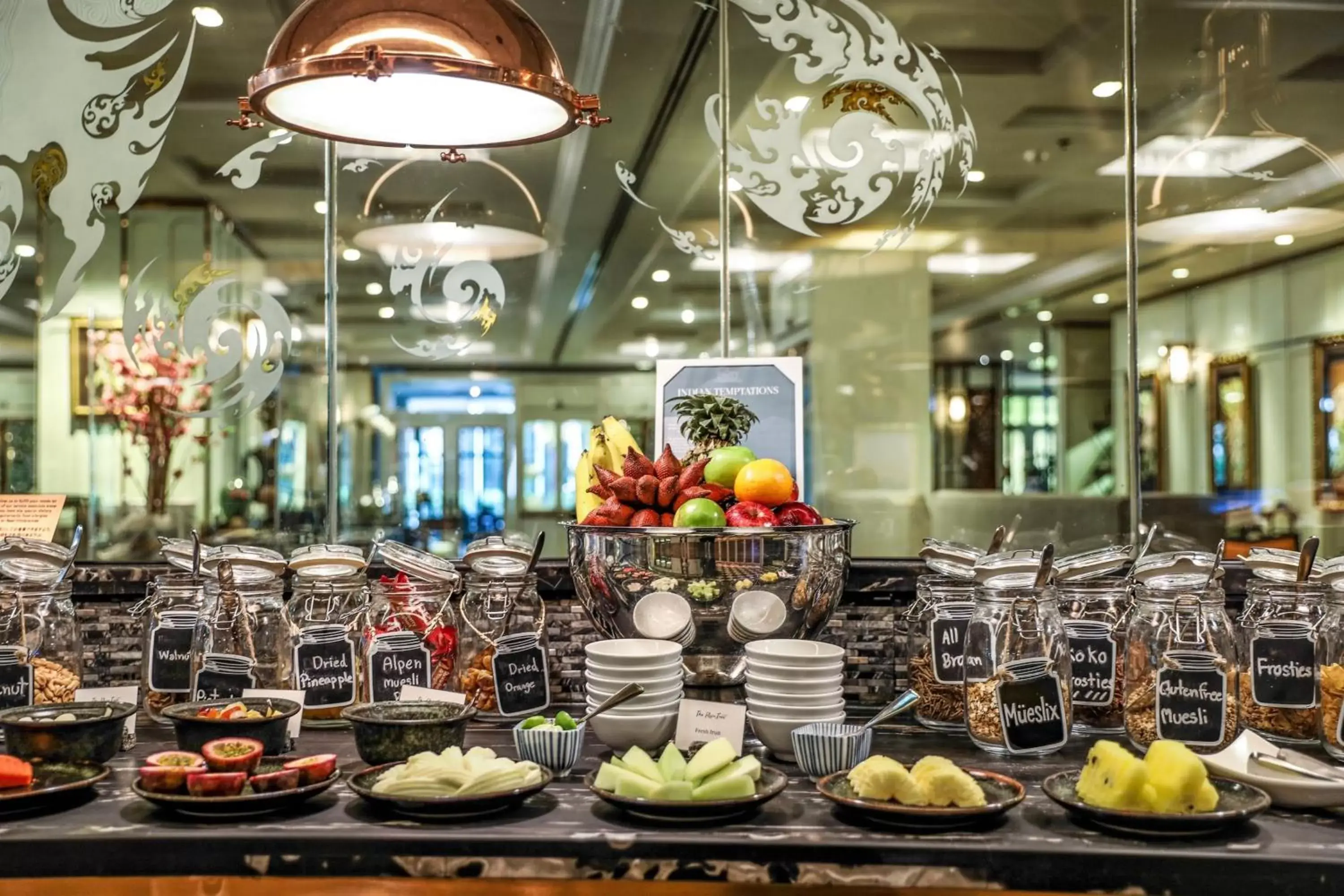 Breakfast, Restaurant/Places to Eat in The Athenee Hotel, a Luxury Collection Hotel, Bangkok