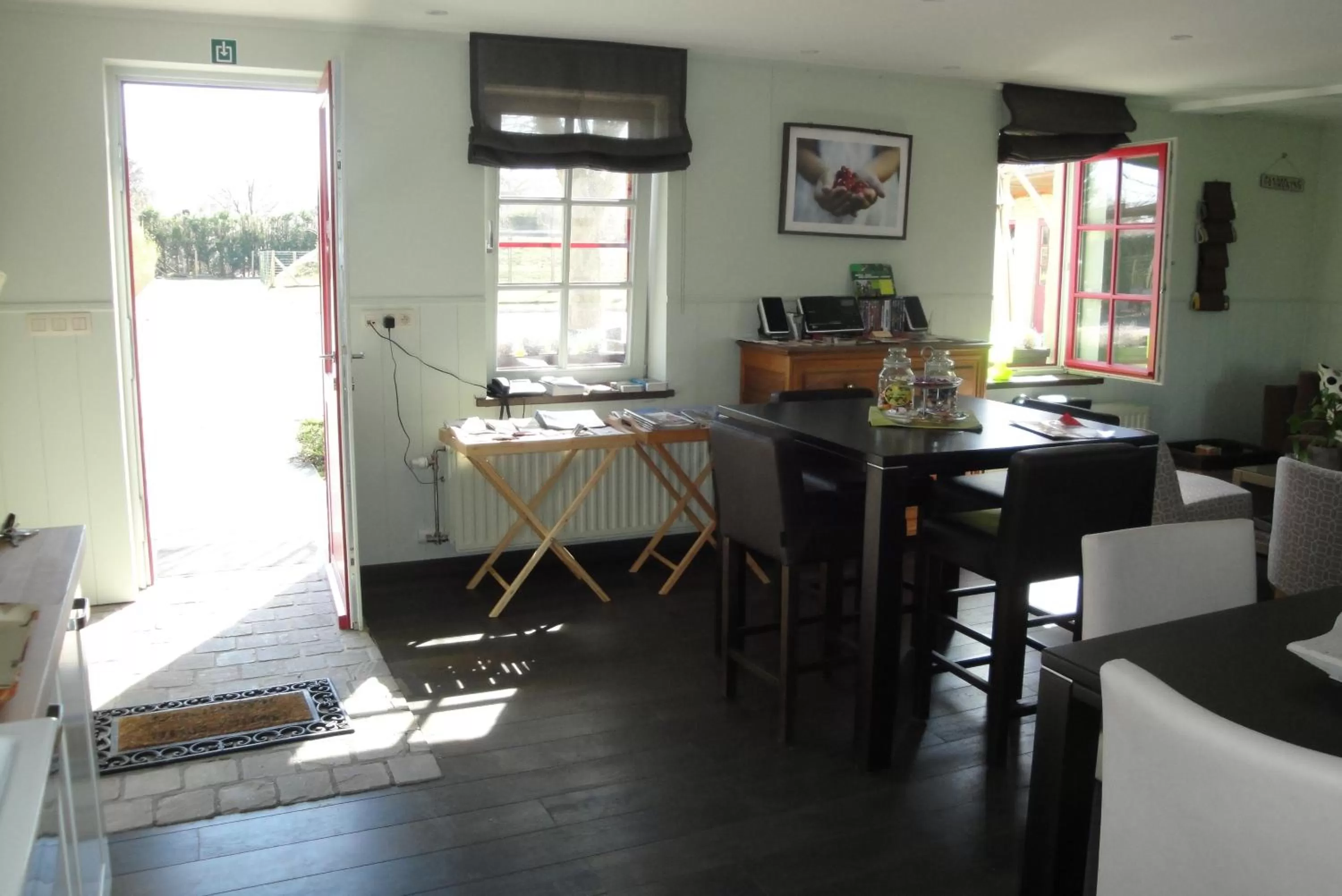 Dining area in B&B De Zoete Kers