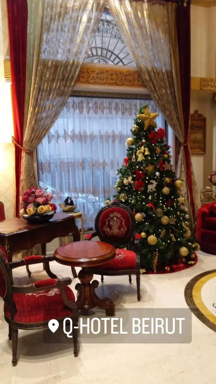 Seating area in Q Hotel