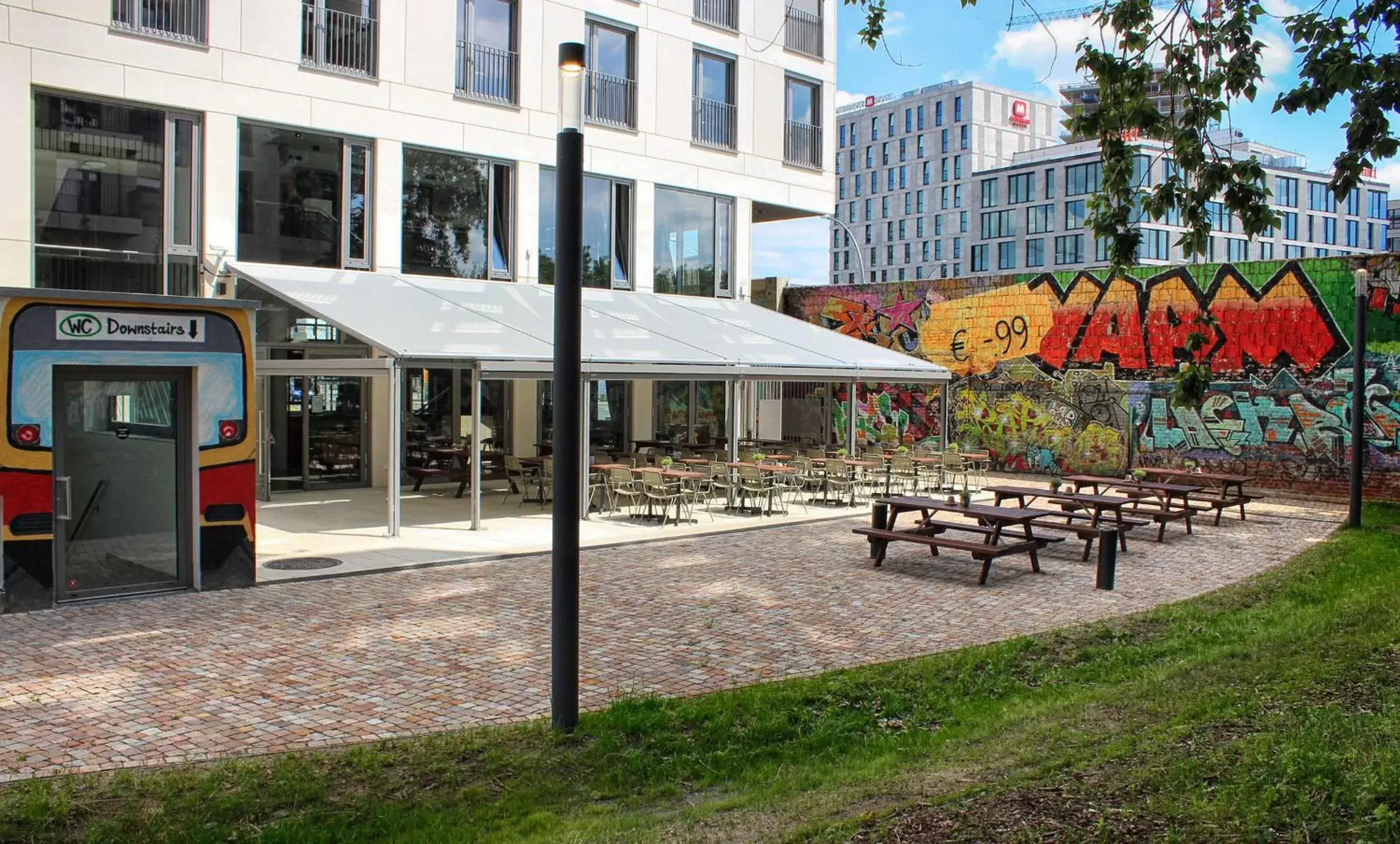 Property building in Schulz Hotel Berlin Wall at the East Side Gallery Property building in Schulz Hotel Berlin Wall at the East Side Gallery