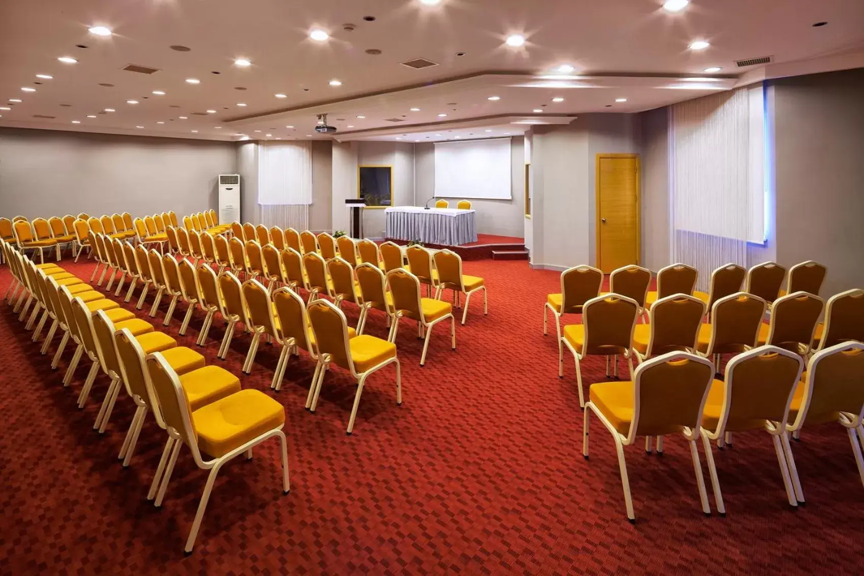 Banquet/Function facilities in Pam Thermal Hotel Clinic & Spa