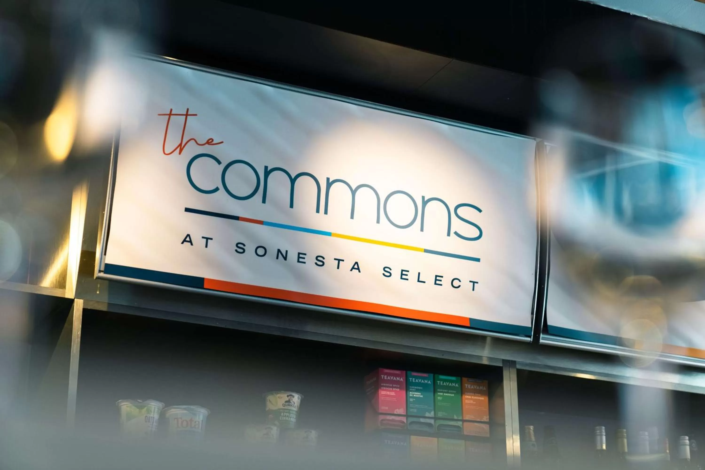 Restaurant/places to eat in Sonesta Select Camarillo