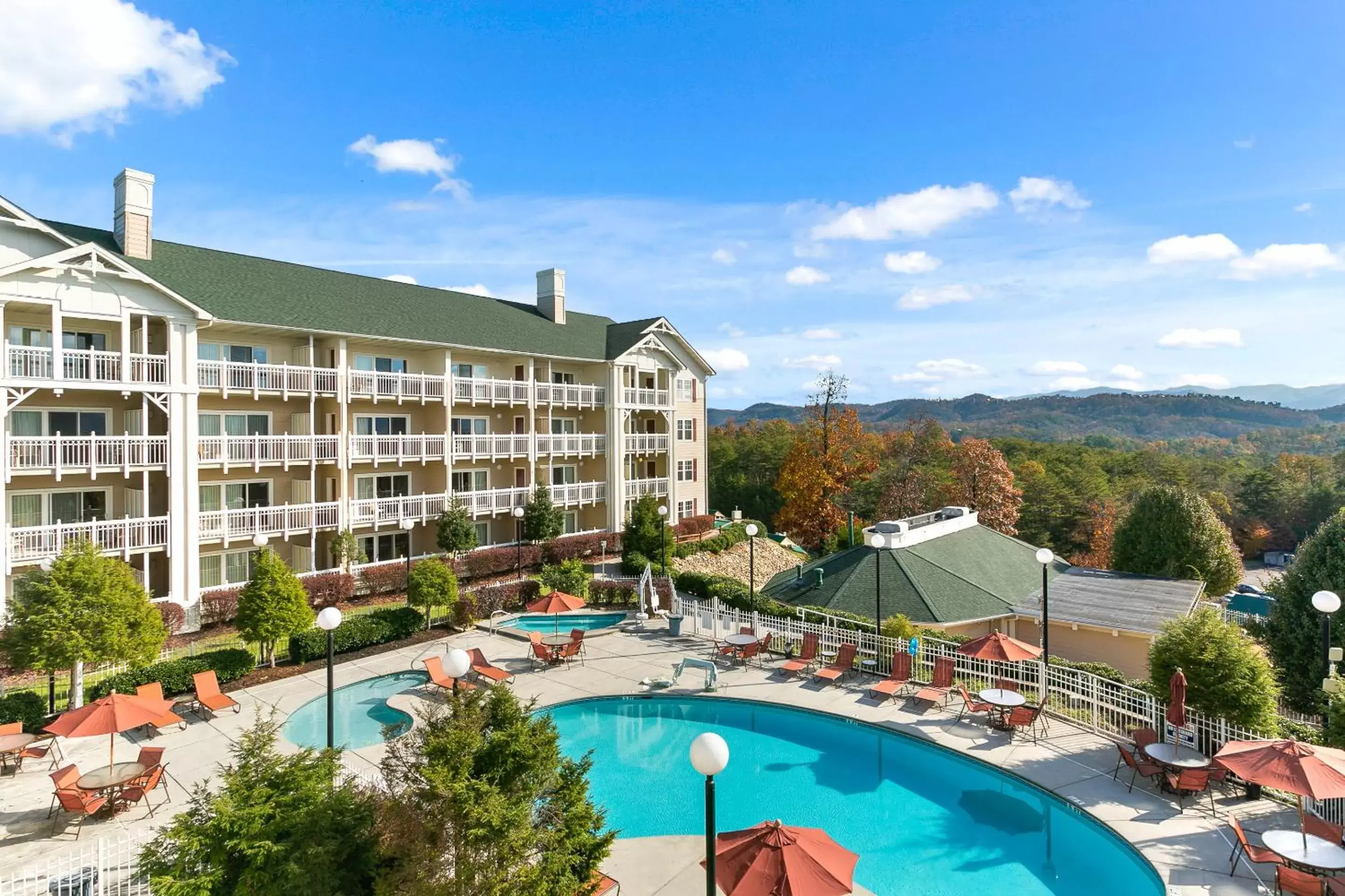 Swimming pool, Pool View in Sunrise Ridge Resort