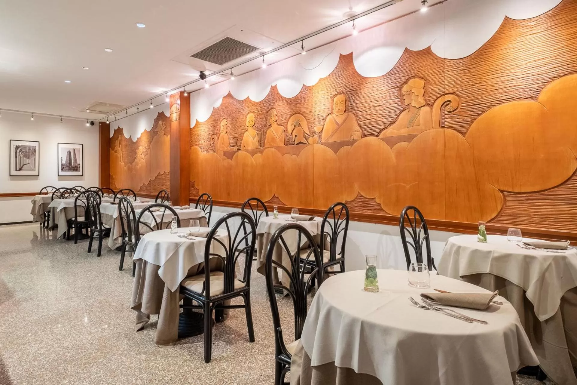 Restaurant/places to eat in SHG Hotel Bologna