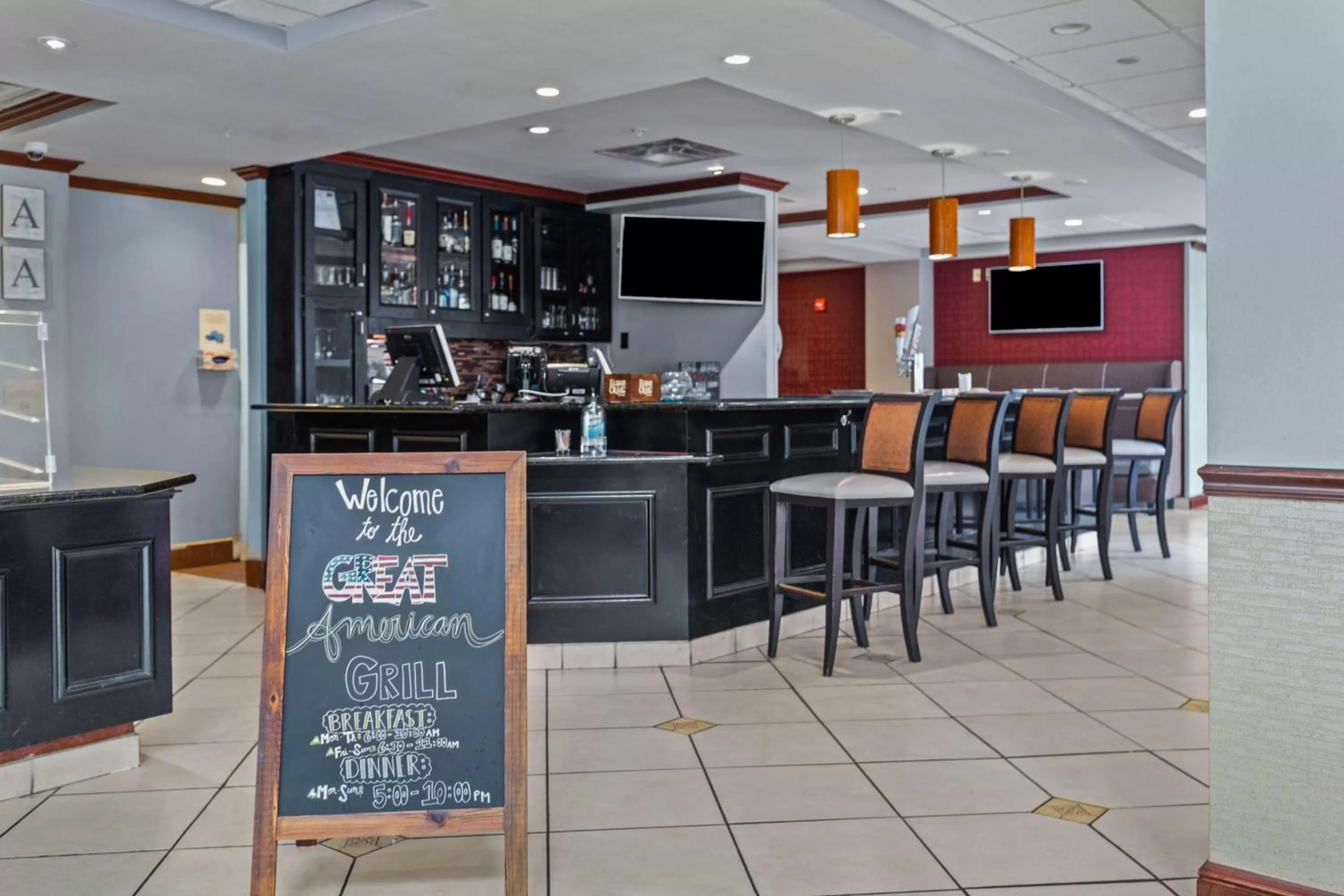 Lounge or bar in Hilton Garden Inn Starkville