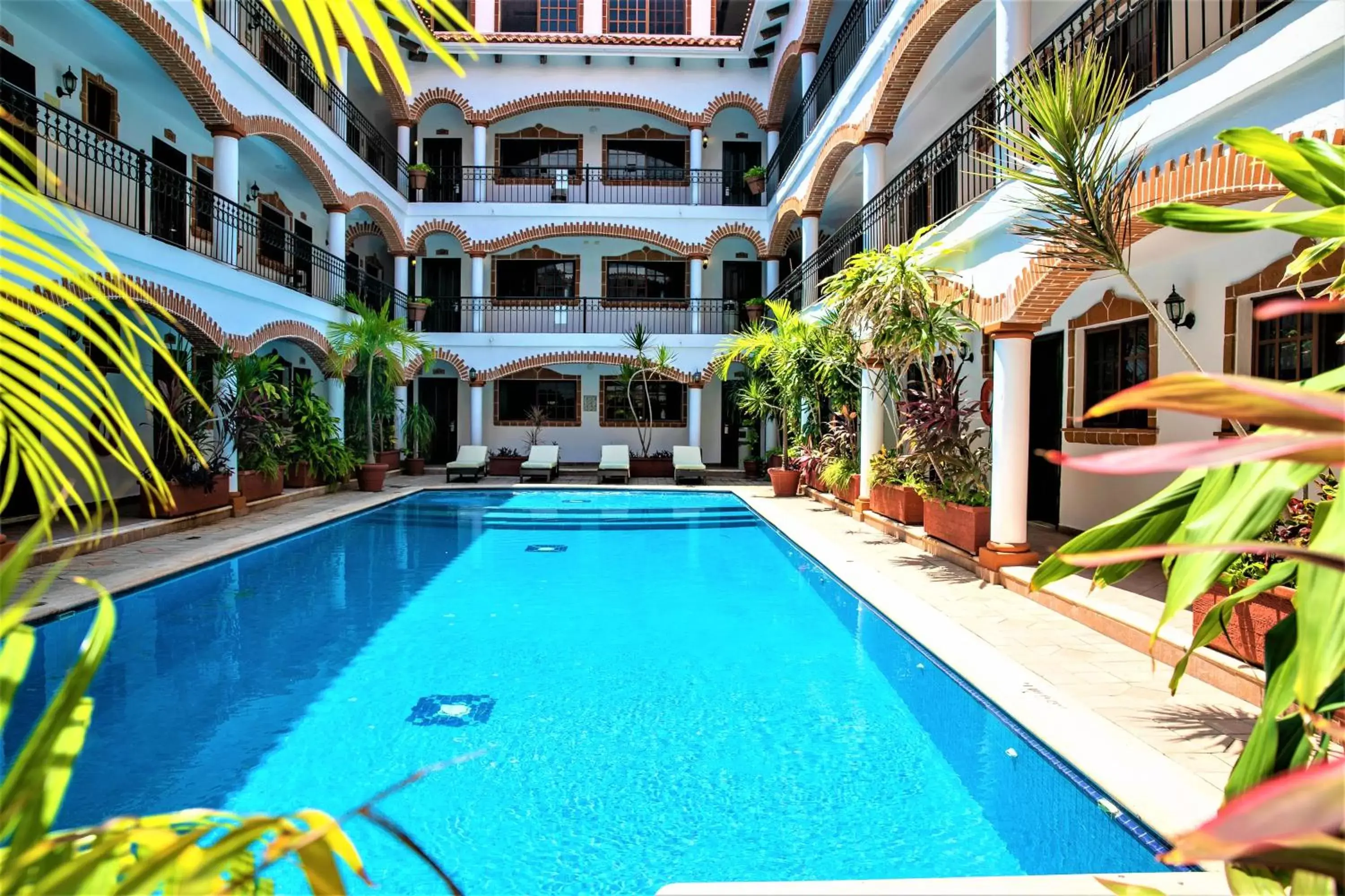 Pool view, Swimming Pool in Hotel Colonial Playa del Carmen