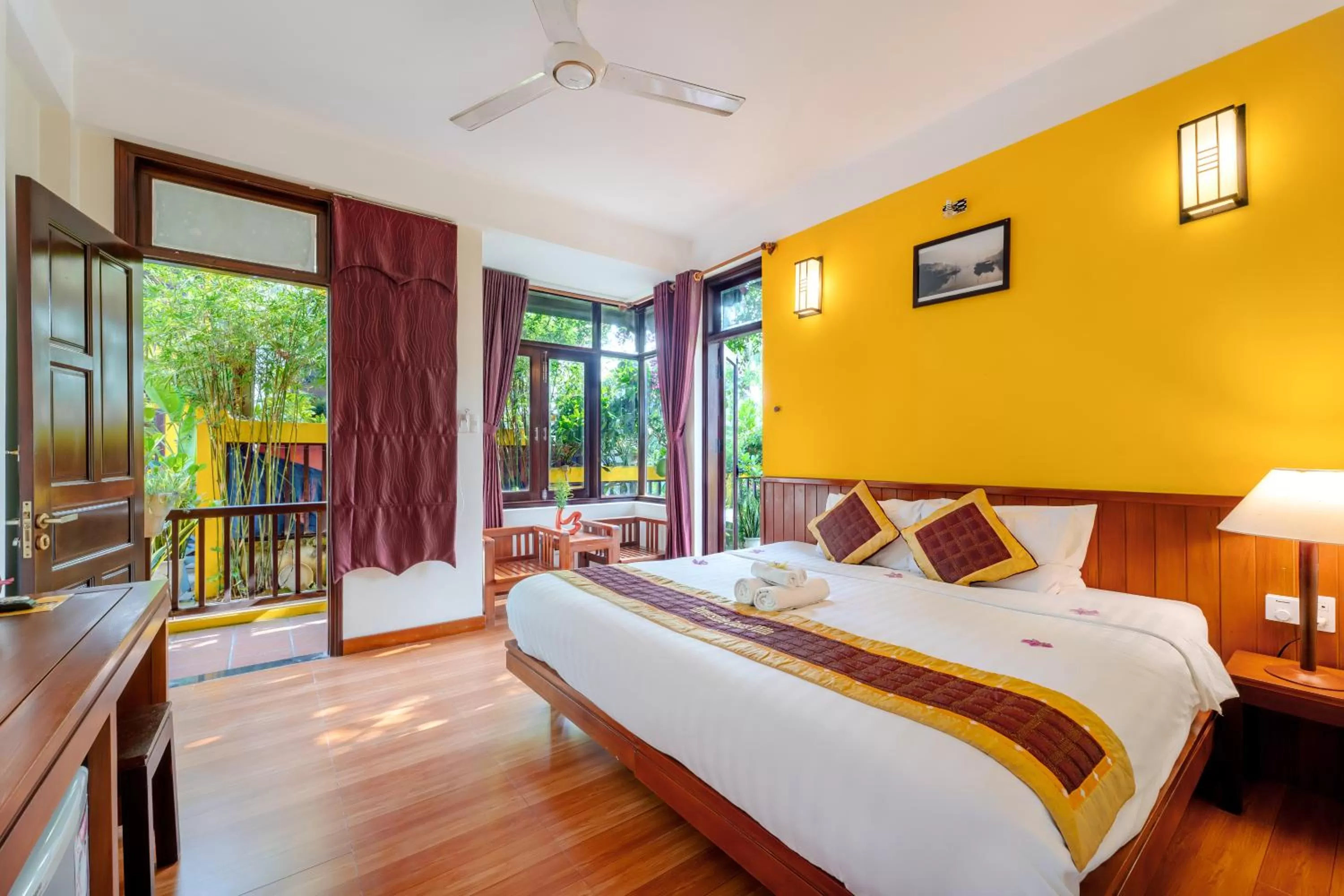 Bed in Hoi An Green Riverside Oasis Villa