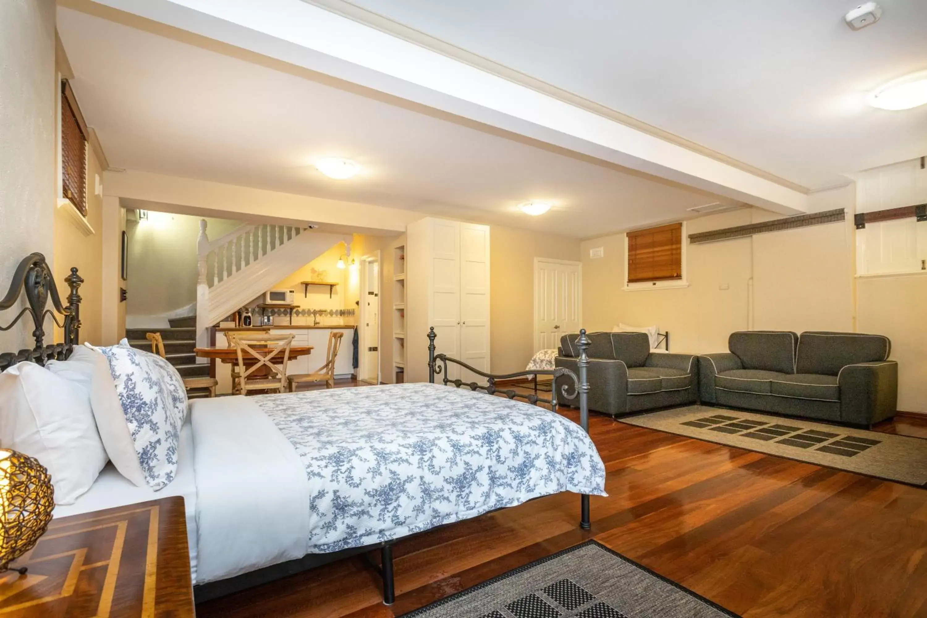 Fremantle Bed & Breakfast Fremantle Bed & Breakfast
