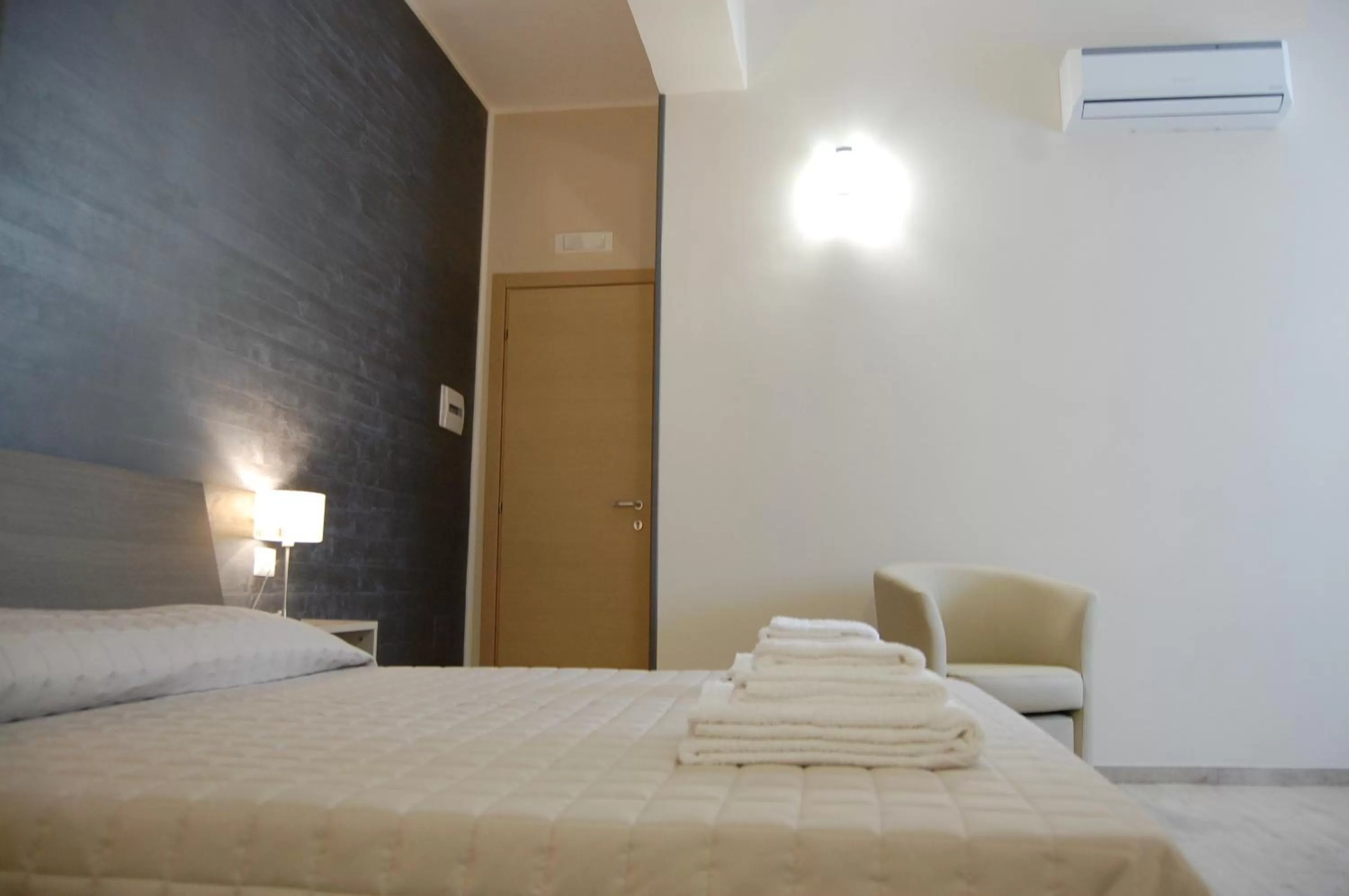 Photo of the whole room, Bed in B&B Del Corso