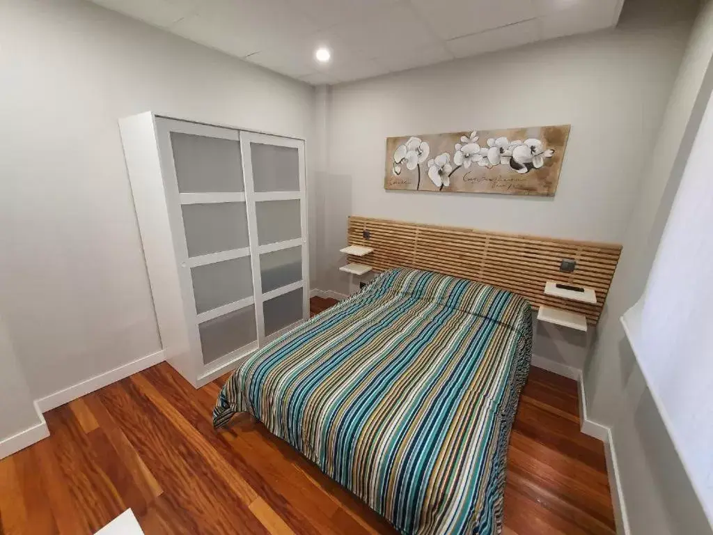 Bed in Guggenheim Riverview 5 Bedrooms
