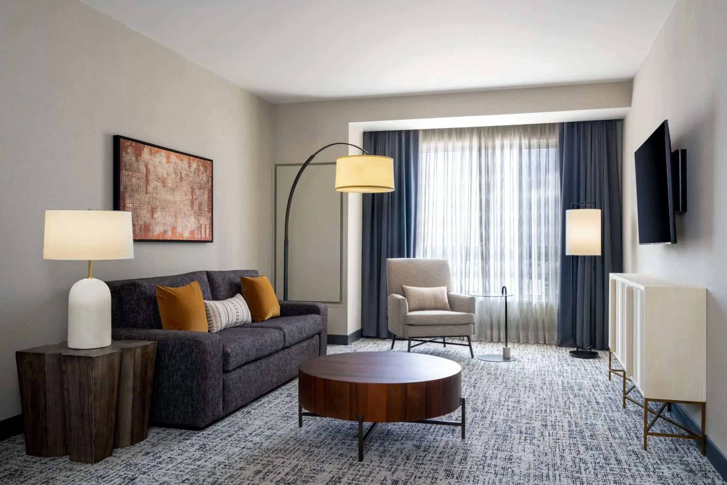 Bedroom, Seating Area in Delta Hotels by Marriott Wichita Falls Convention Center