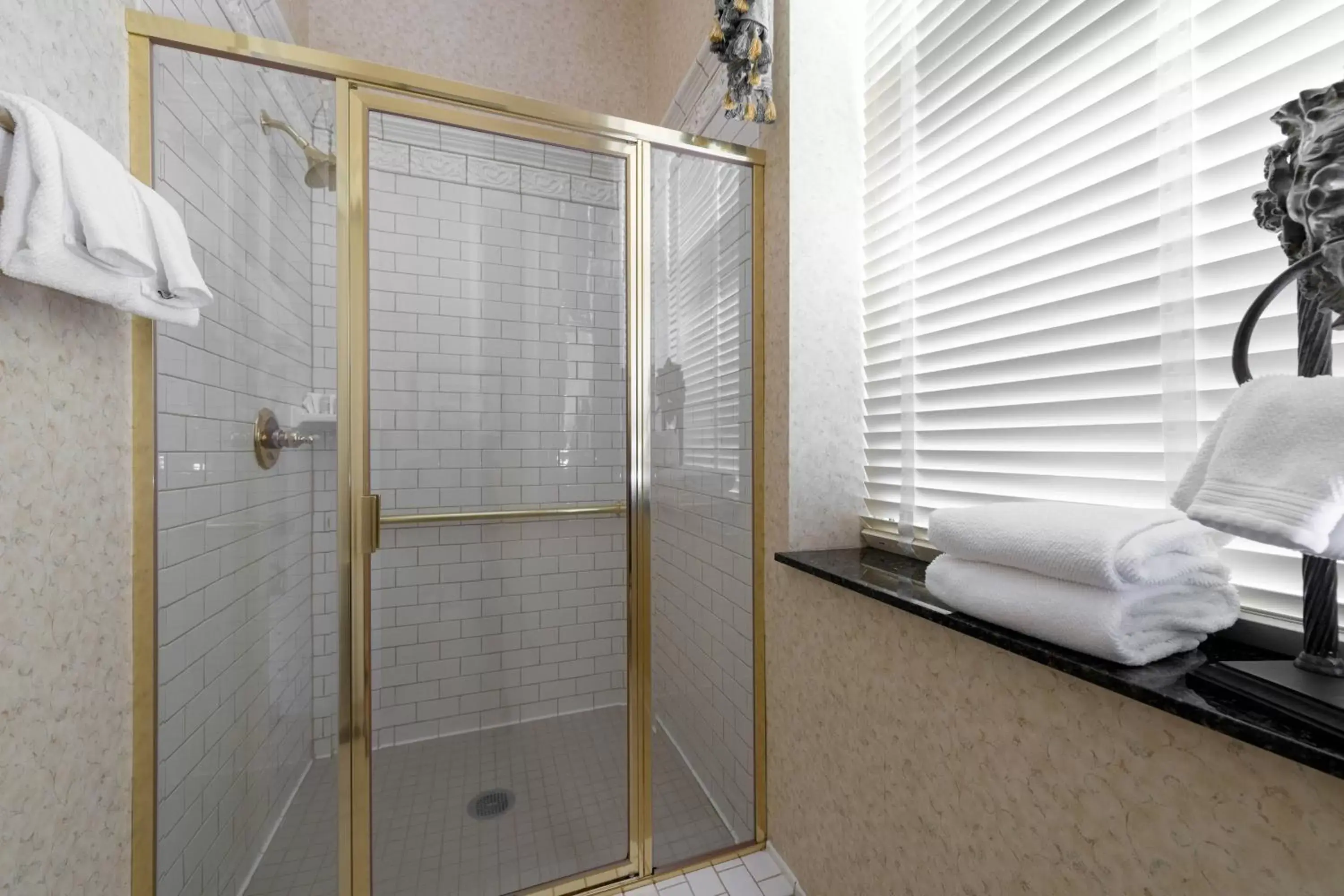 Bathroom in Renaissance Minneapolis Hotel, The Depot