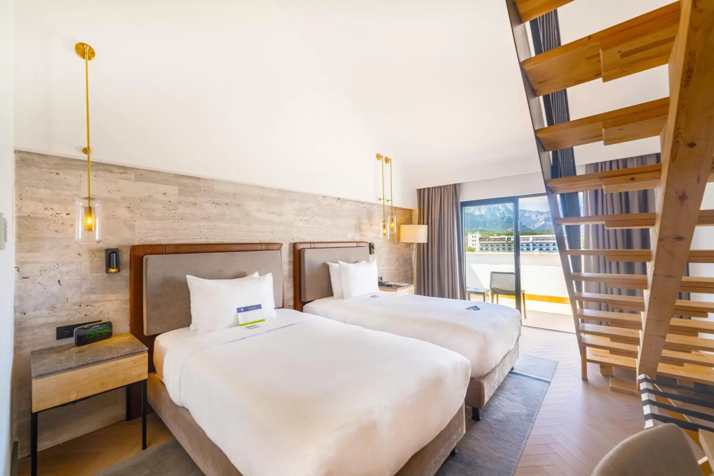 Bedroom, Bed in DoubleTree By Hilton Antalya-Kemer