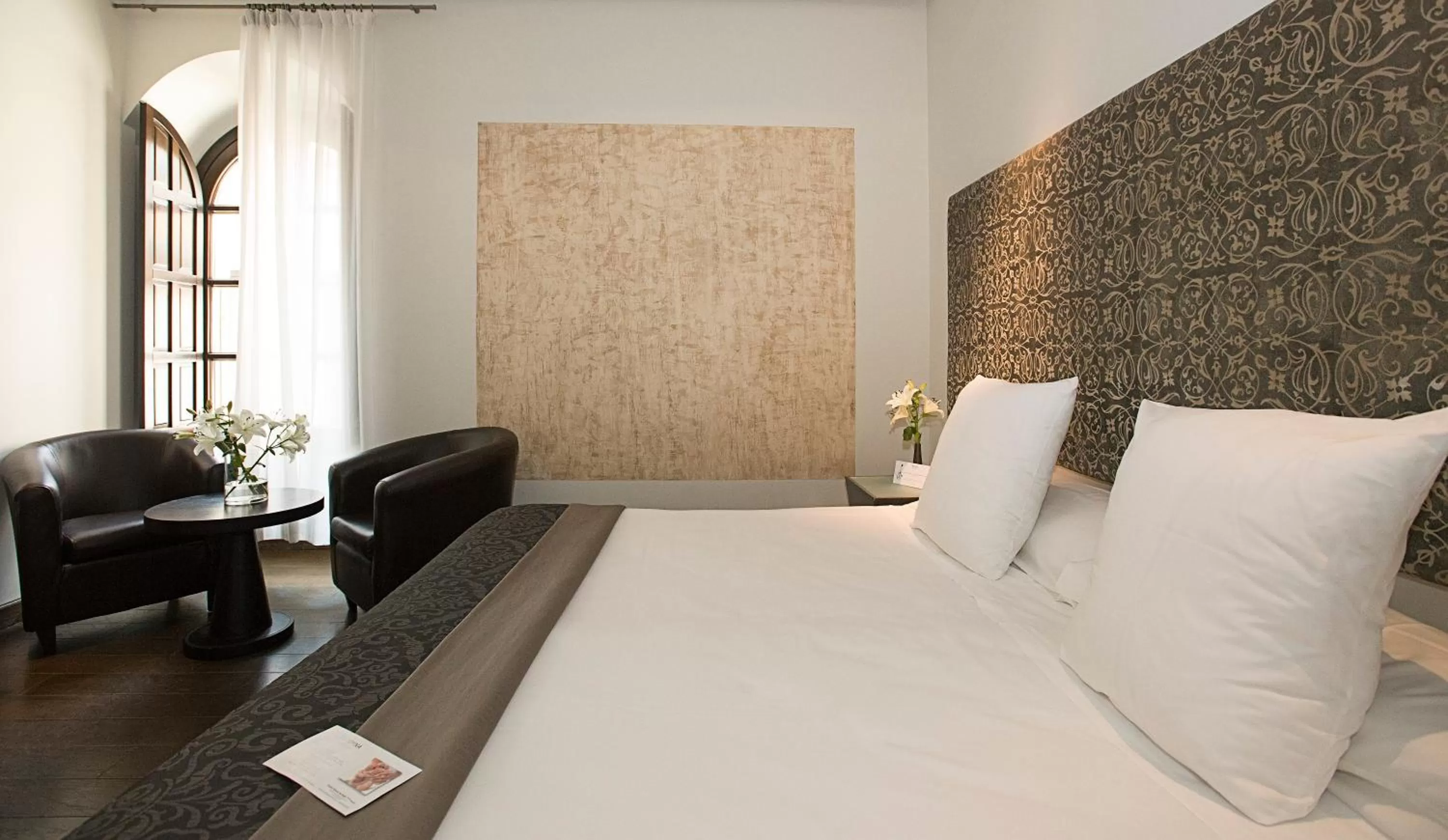 Photo of the whole room, Bed in Hospes Palacio del Bailio, a Member of Design Hotels