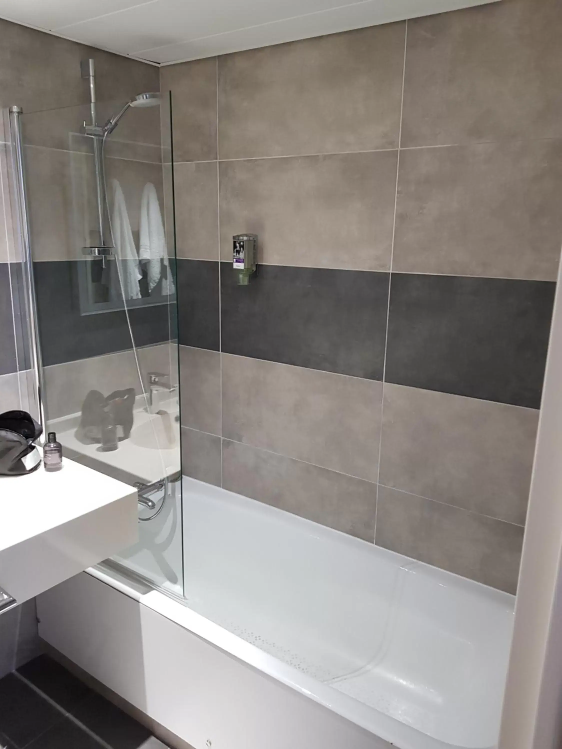 Bathroom in Mercure Cannes Mandelieu