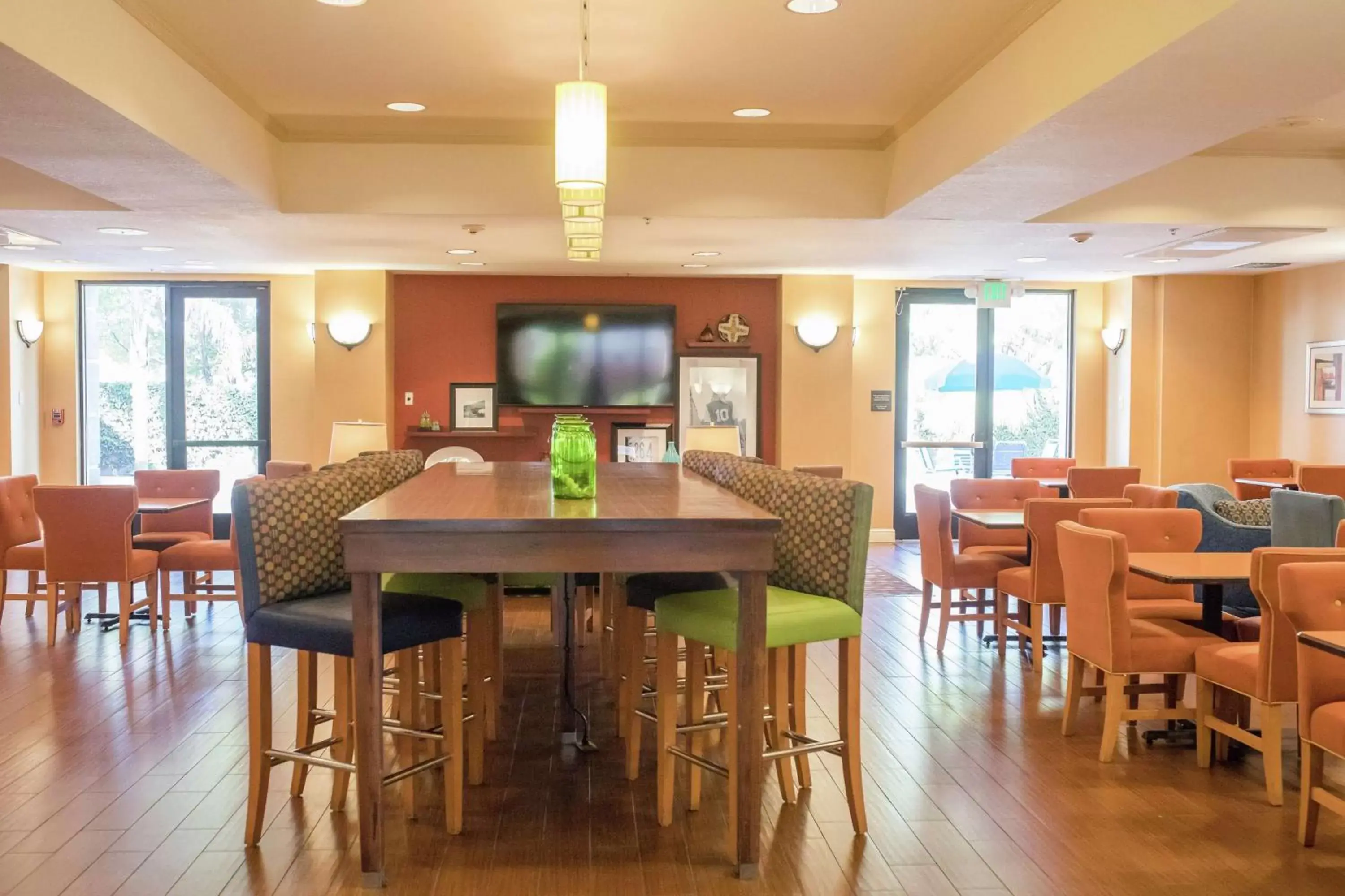 Lobby or reception, Restaurant/Places to Eat in Hampton Inn & Suites Lathrop