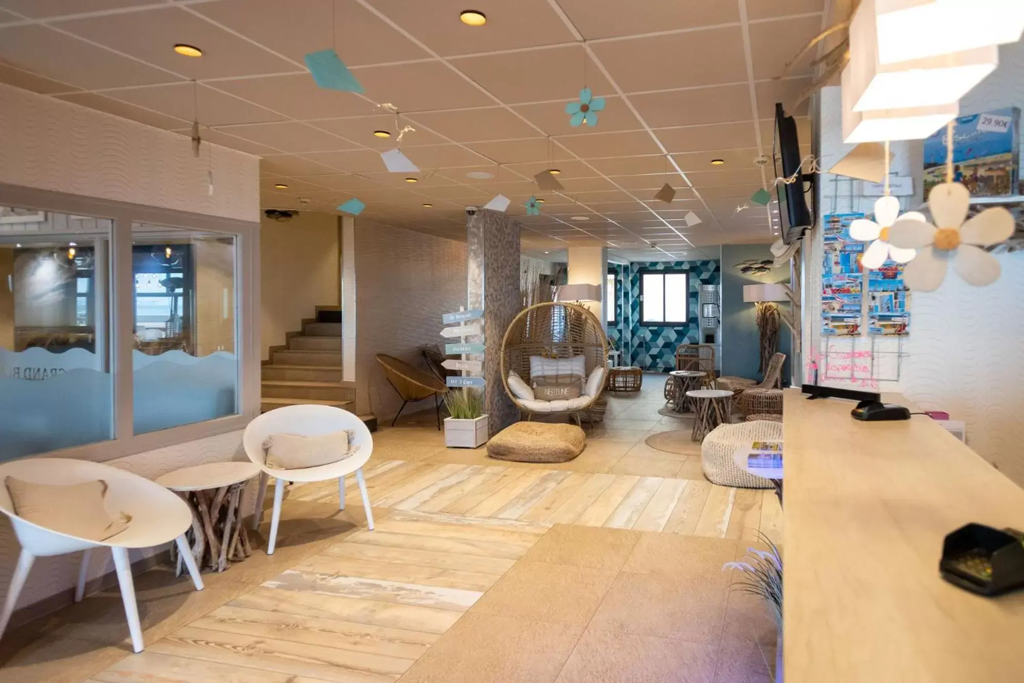 Lobby or reception in The Originals Boutique, Hôtel Neptune, Berck-sur-Mer (Inter-Hotel)