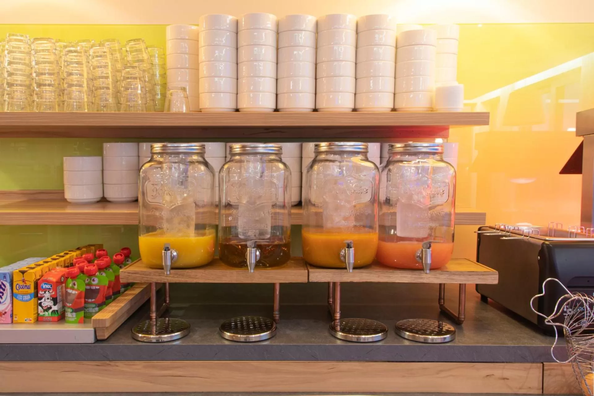 Buffet breakfast in ibis Styles Zeebrugge