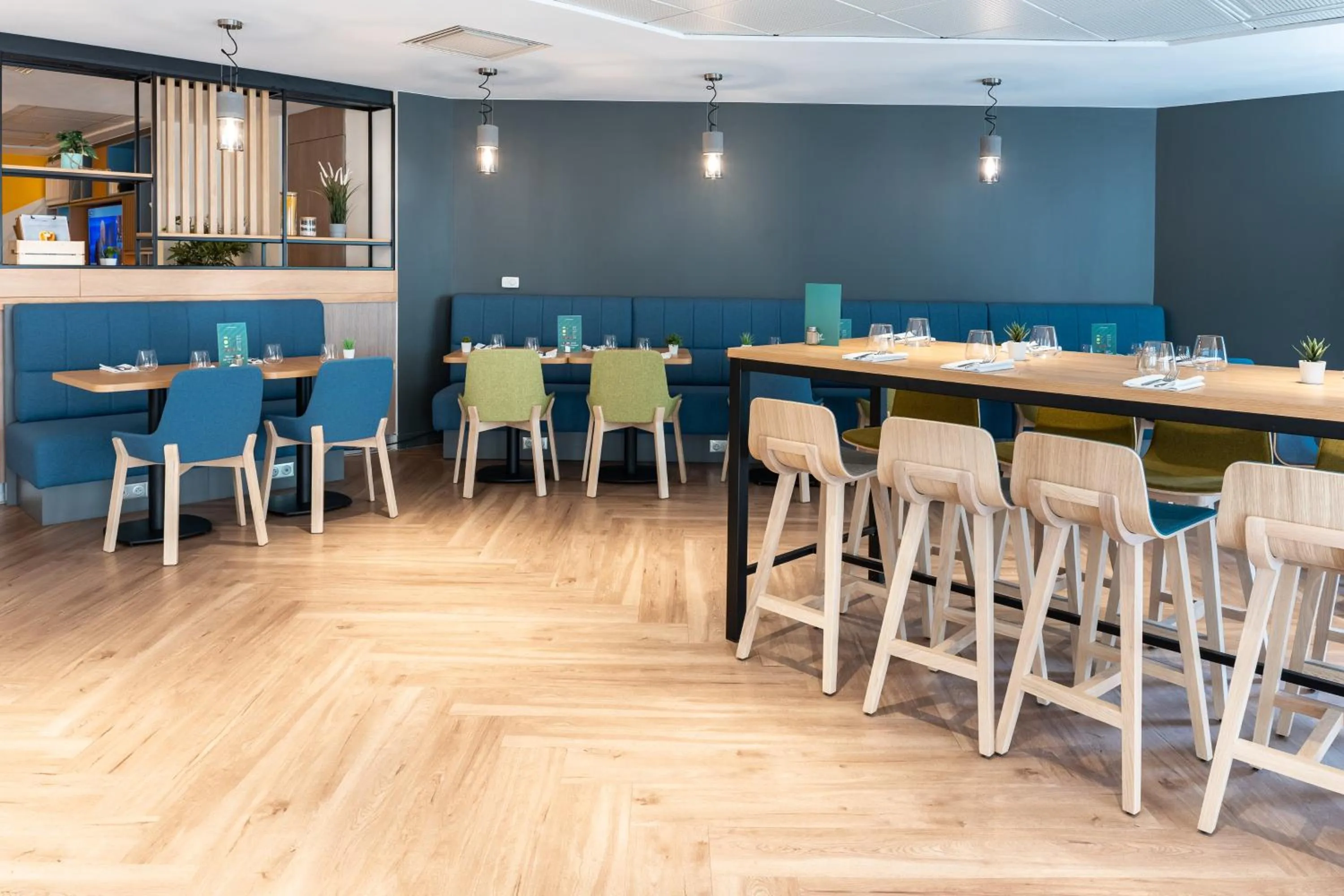 Restaurant/places to eat in Holiday Inn Lyon Vaise by IHG