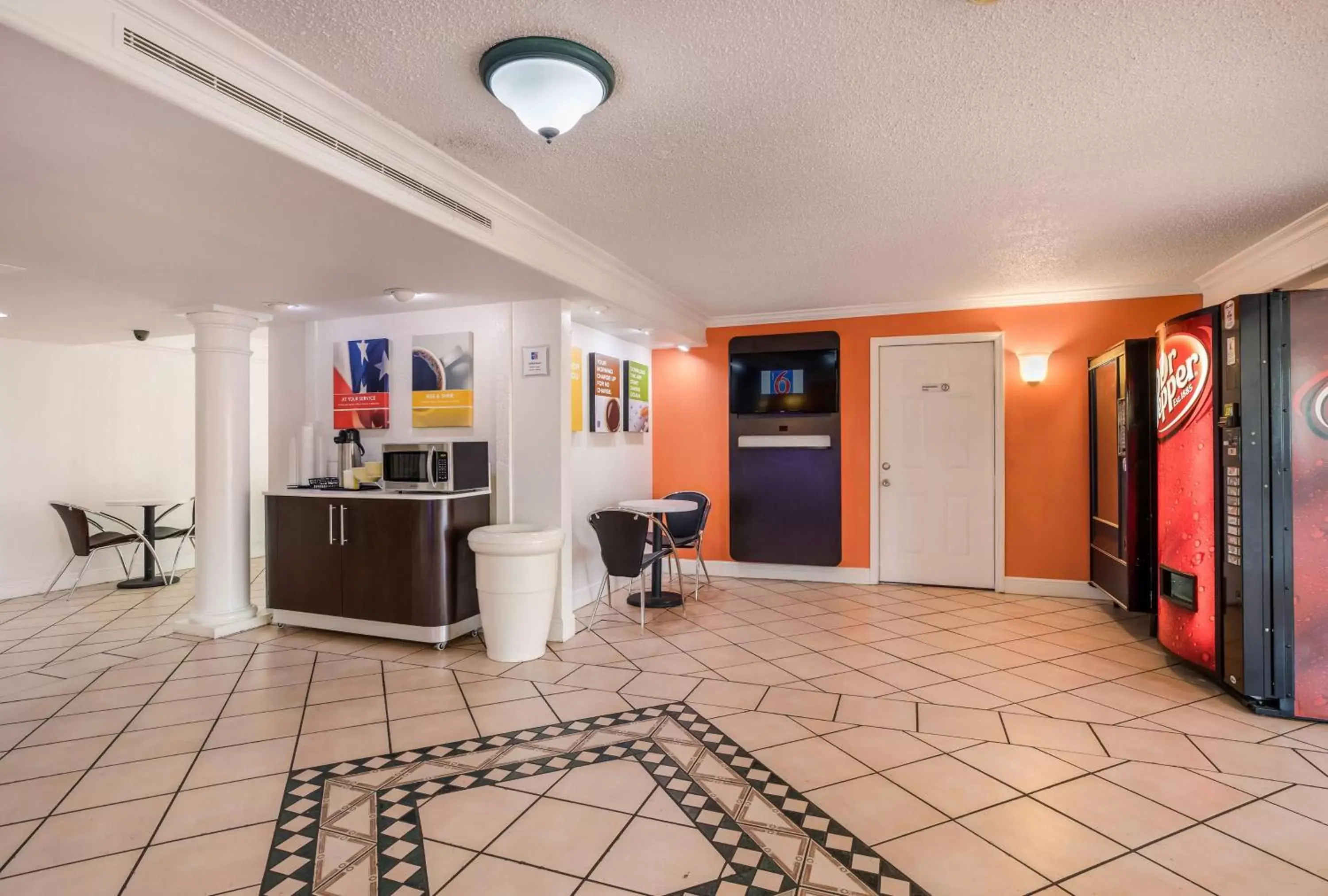 Lobby or reception, Lobby/Reception in Motel 6-Beaumont, TX