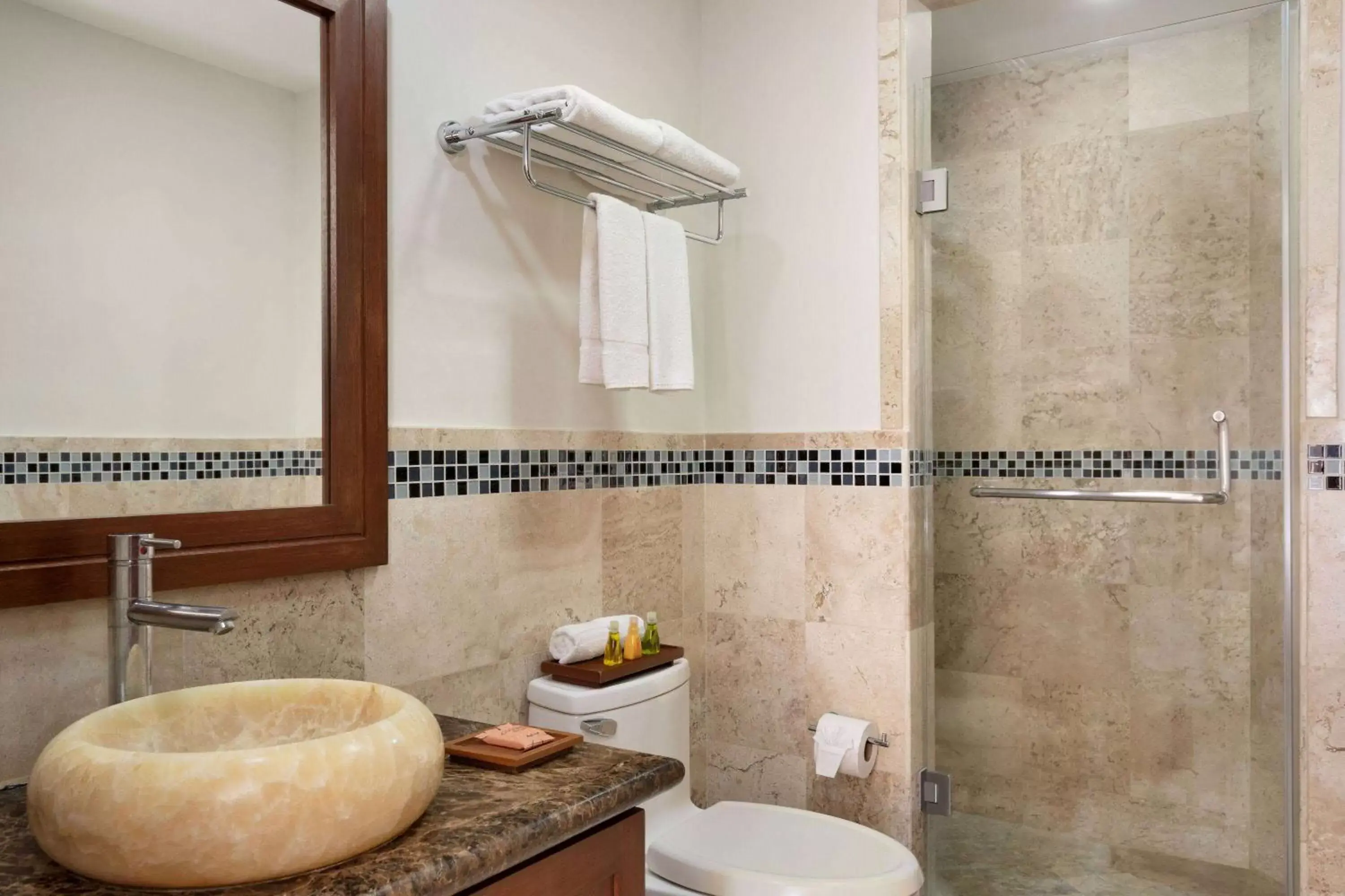 Bathroom in Acanto Hotel Playa del Carmen, Trademark Collection by Wyndham