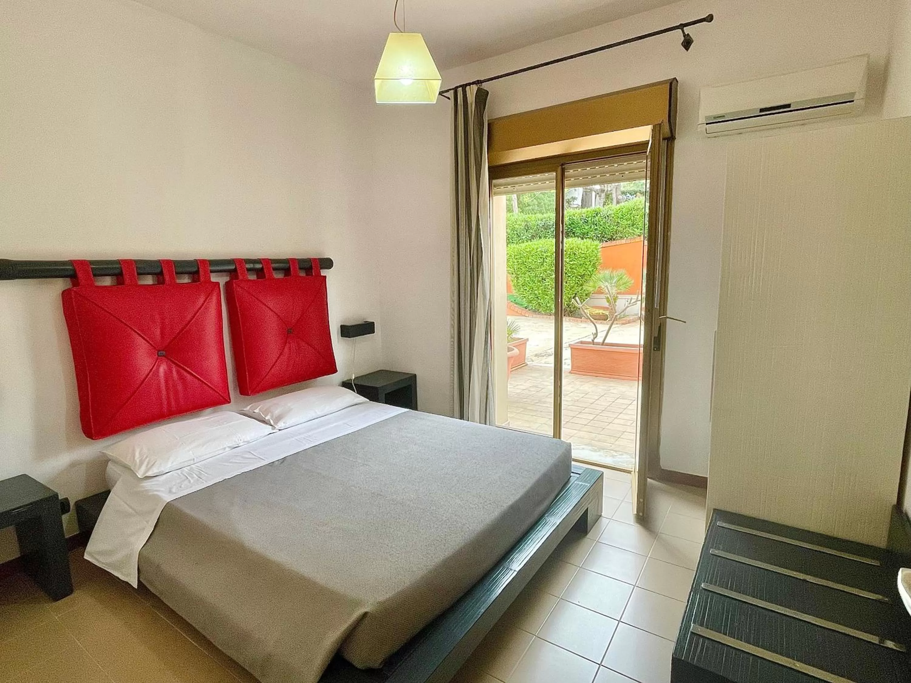 Bed in Aparthotel Isabella