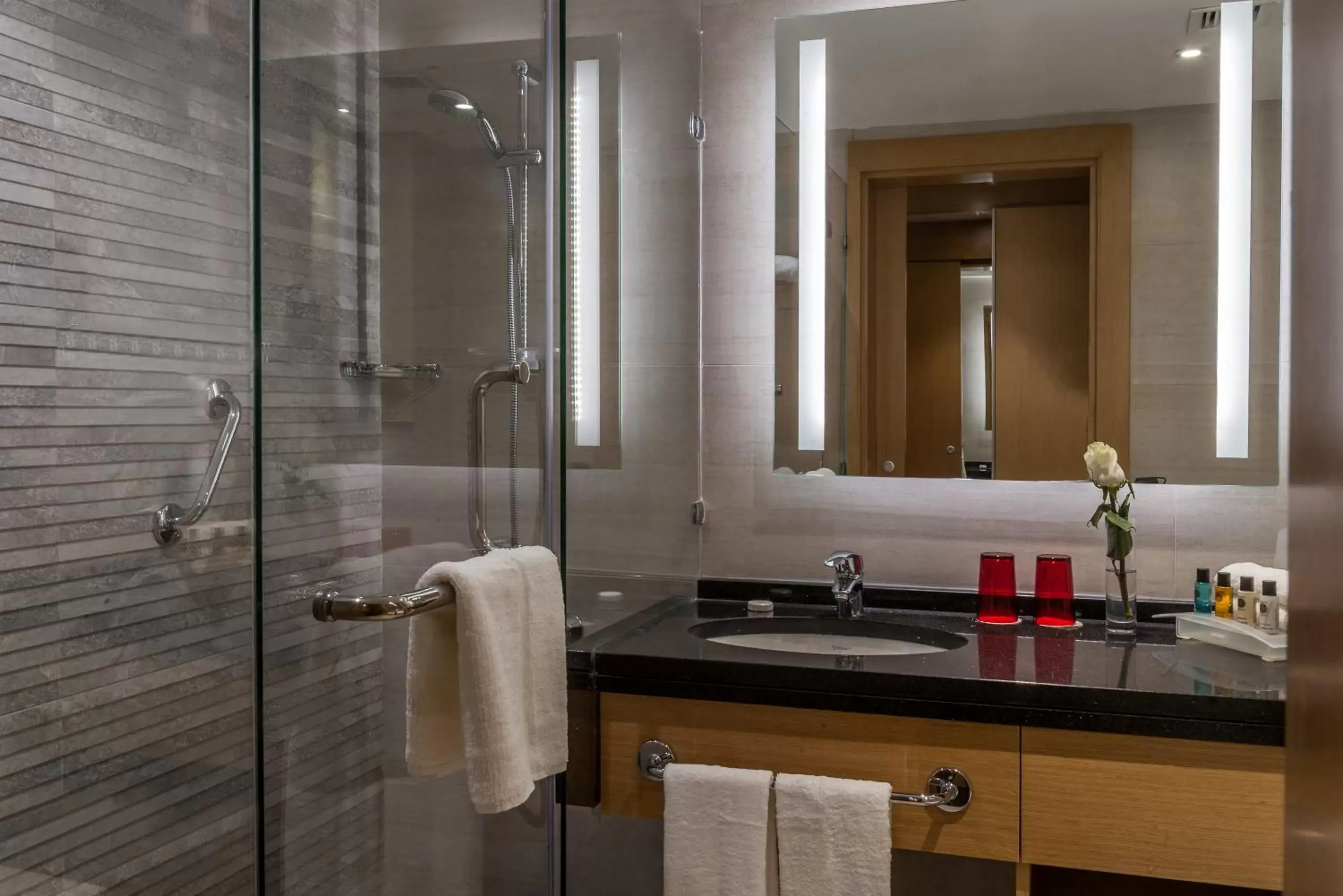 Shower, Bathroom in Mövenpick Hotel Amman