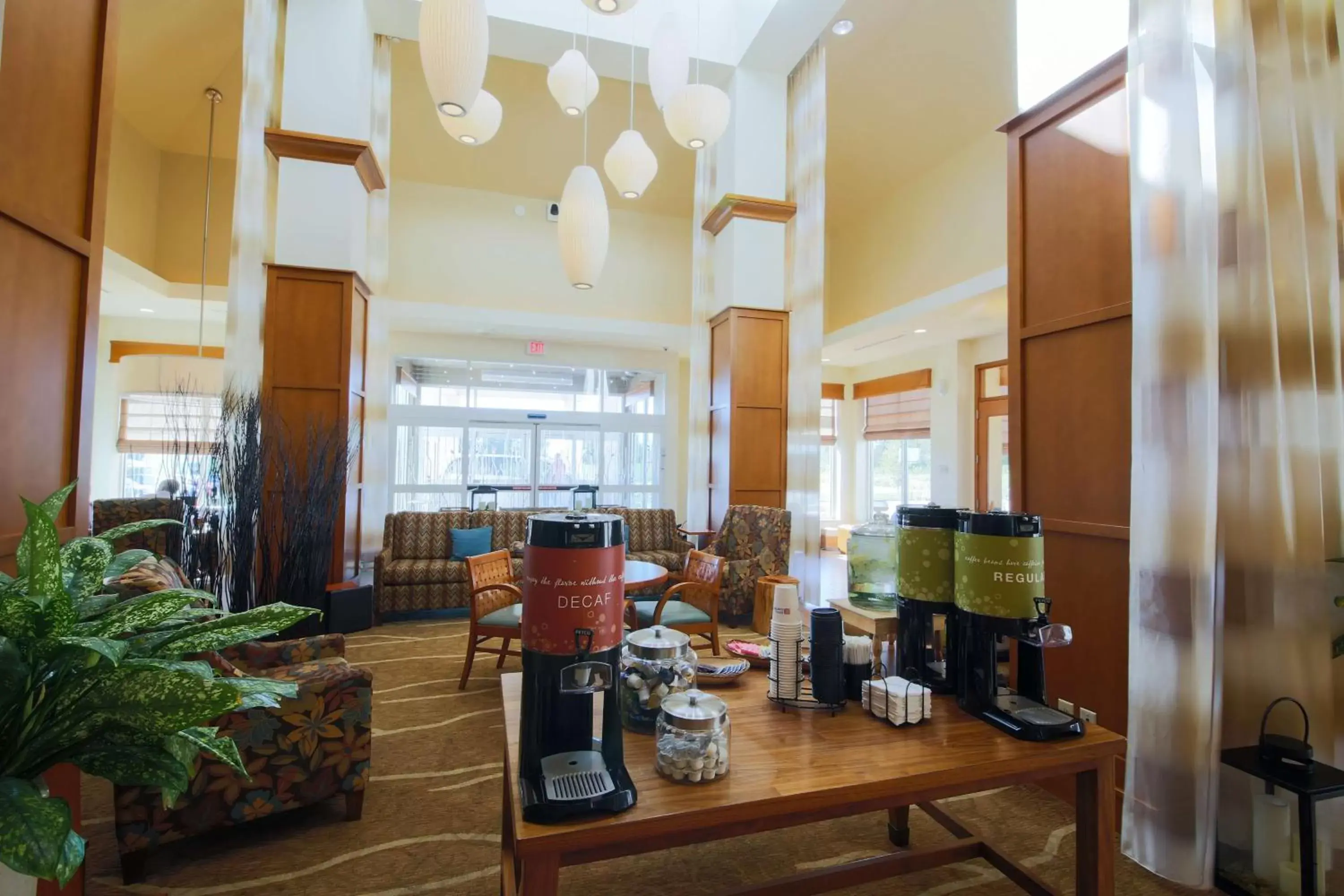 Lobby or reception, Restaurant/Places to Eat in Hilton Garden Inn Cedar Falls Conference Center